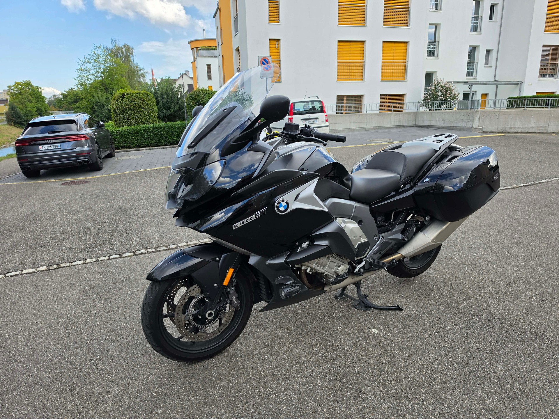 BMW K 1600 GT-image-1