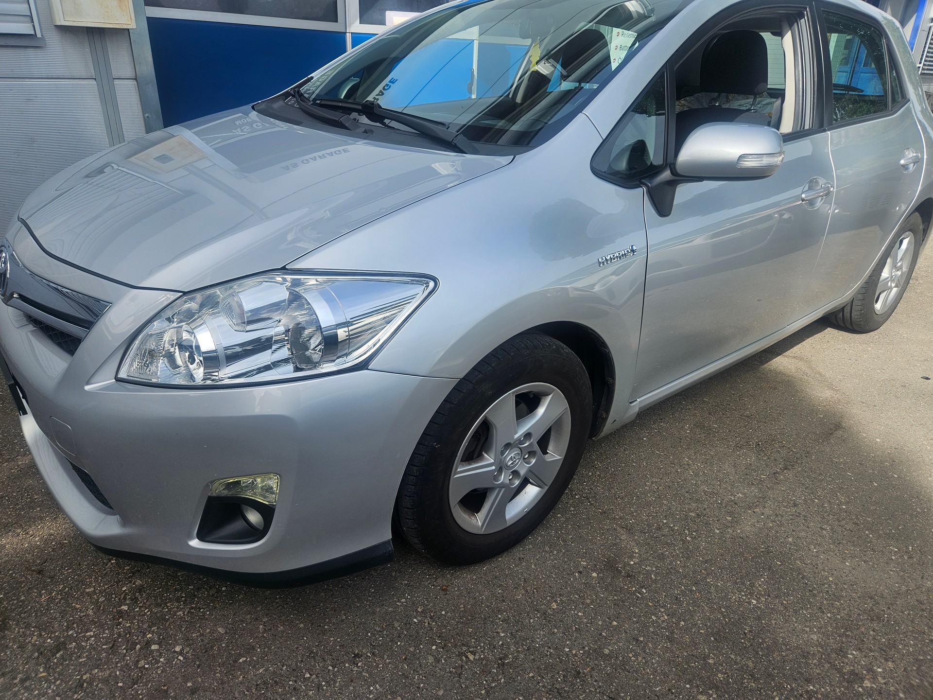 TOYOTA Auris 1.8 16V HSD Linea Luna