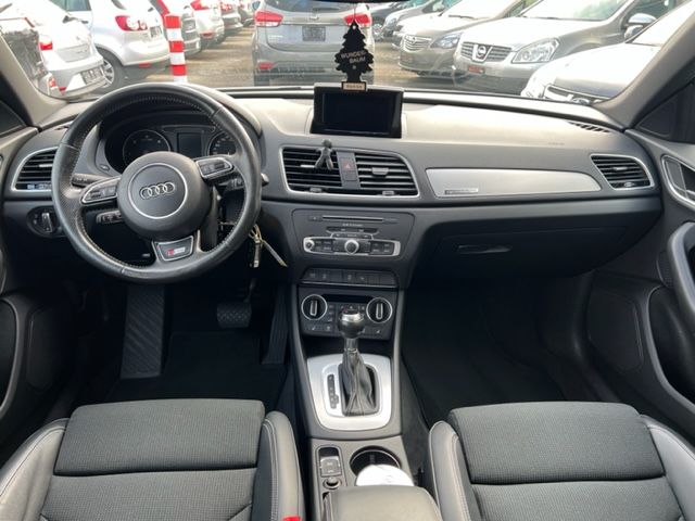 AUDI Q3 2.0 TDI design quattro S-tronic-image-6