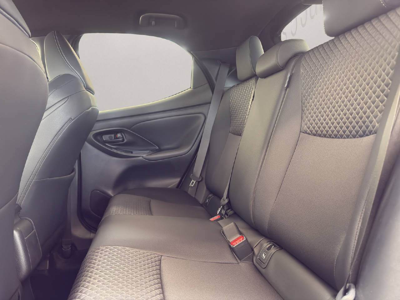 MAZDA 2 1.5 Hybrid 116 PS Homura-image-6