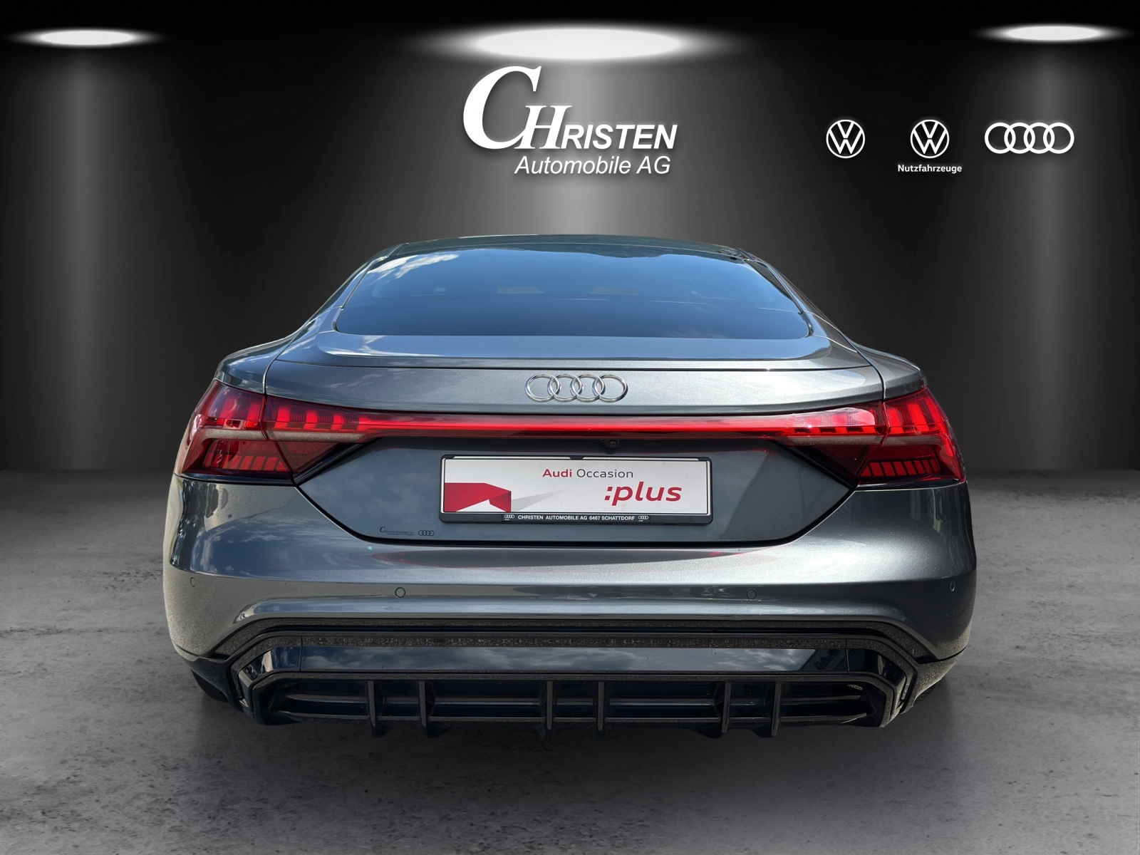 AUDI e-tron GT quattro-image-4