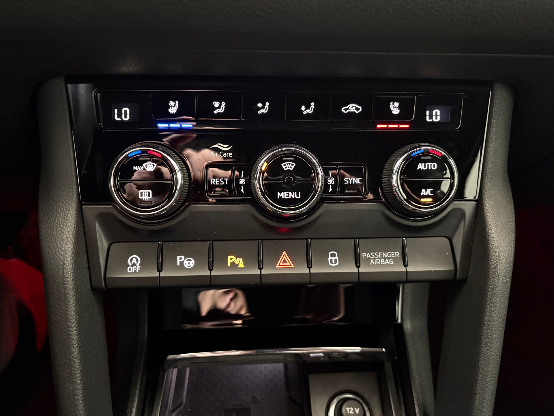 SKODA Kodiaq 2.0 TSI 4x4 SportLine AHK-2200 KG-image-23