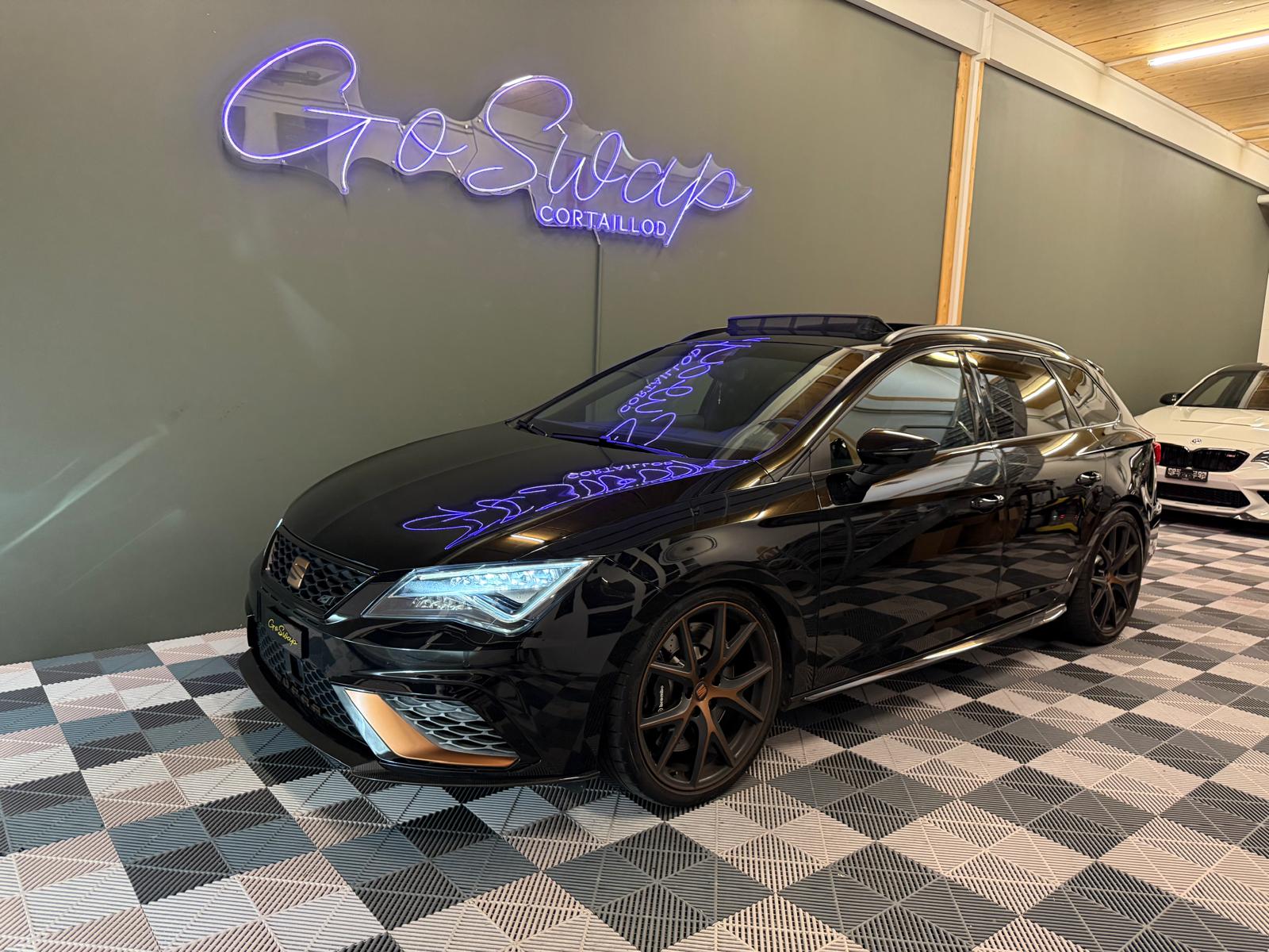 SEAT Leon ST 2.0 TSI Cupra R 300 4 Drive DSG