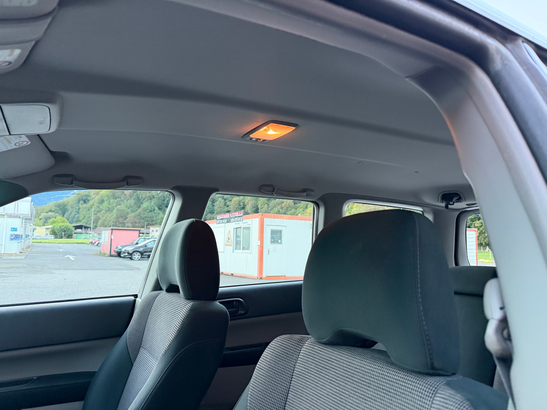 SUBARU Forester 2.0X (Swiss)-image-17