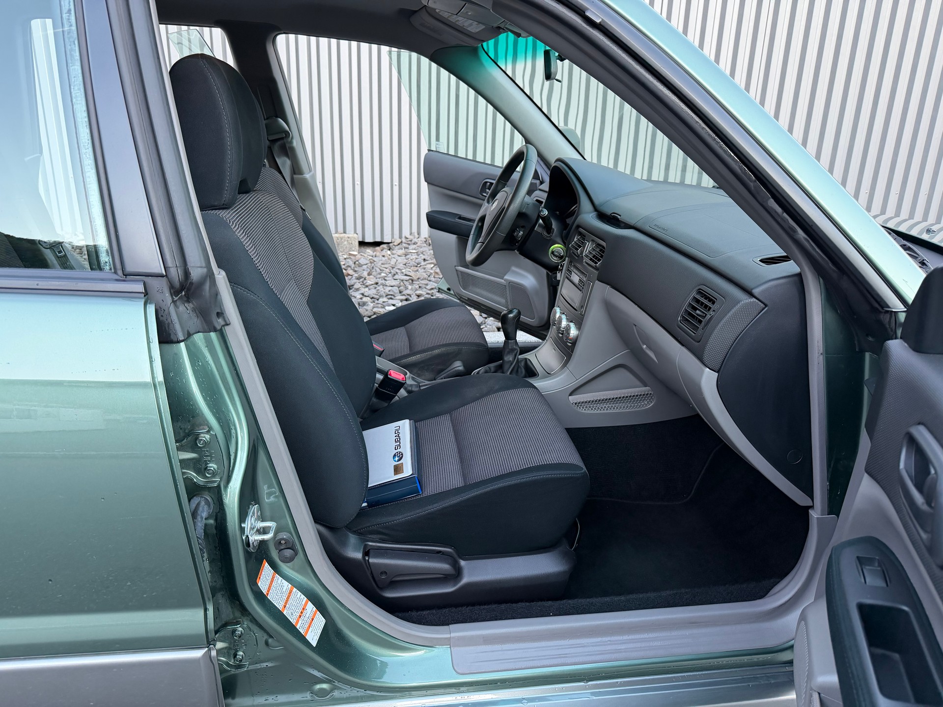 SUBARU Forester 2.0X (Swiss)-image-19