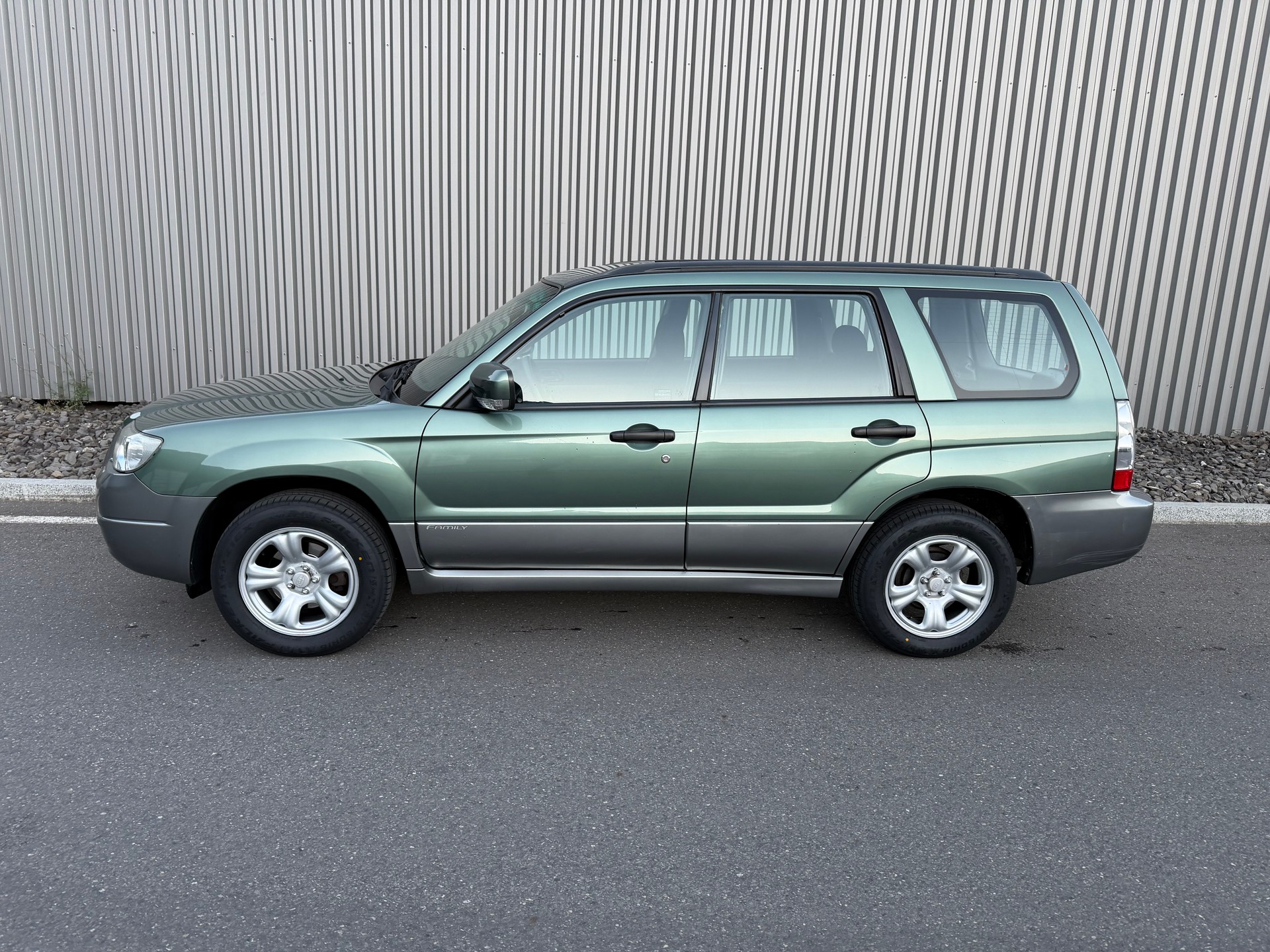 SUBARU Forester 2.0X (Swiss)-showroom-element-3
