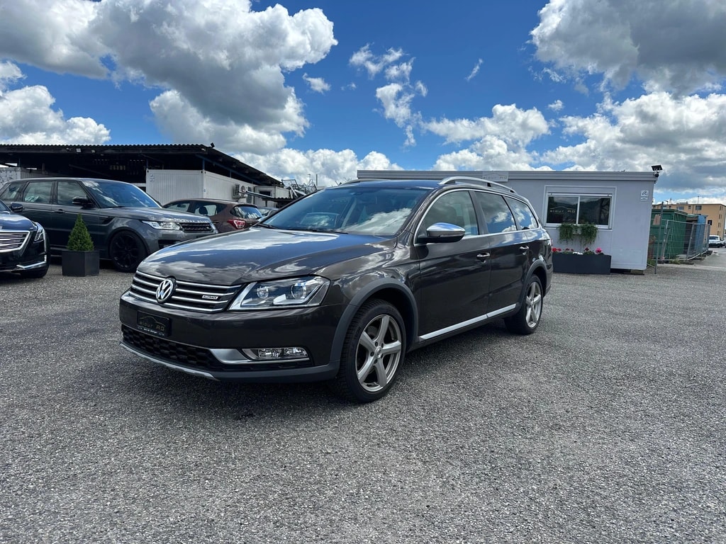 VW Passat Alltrack 2.0 TSI 4Motion DSG-image-2