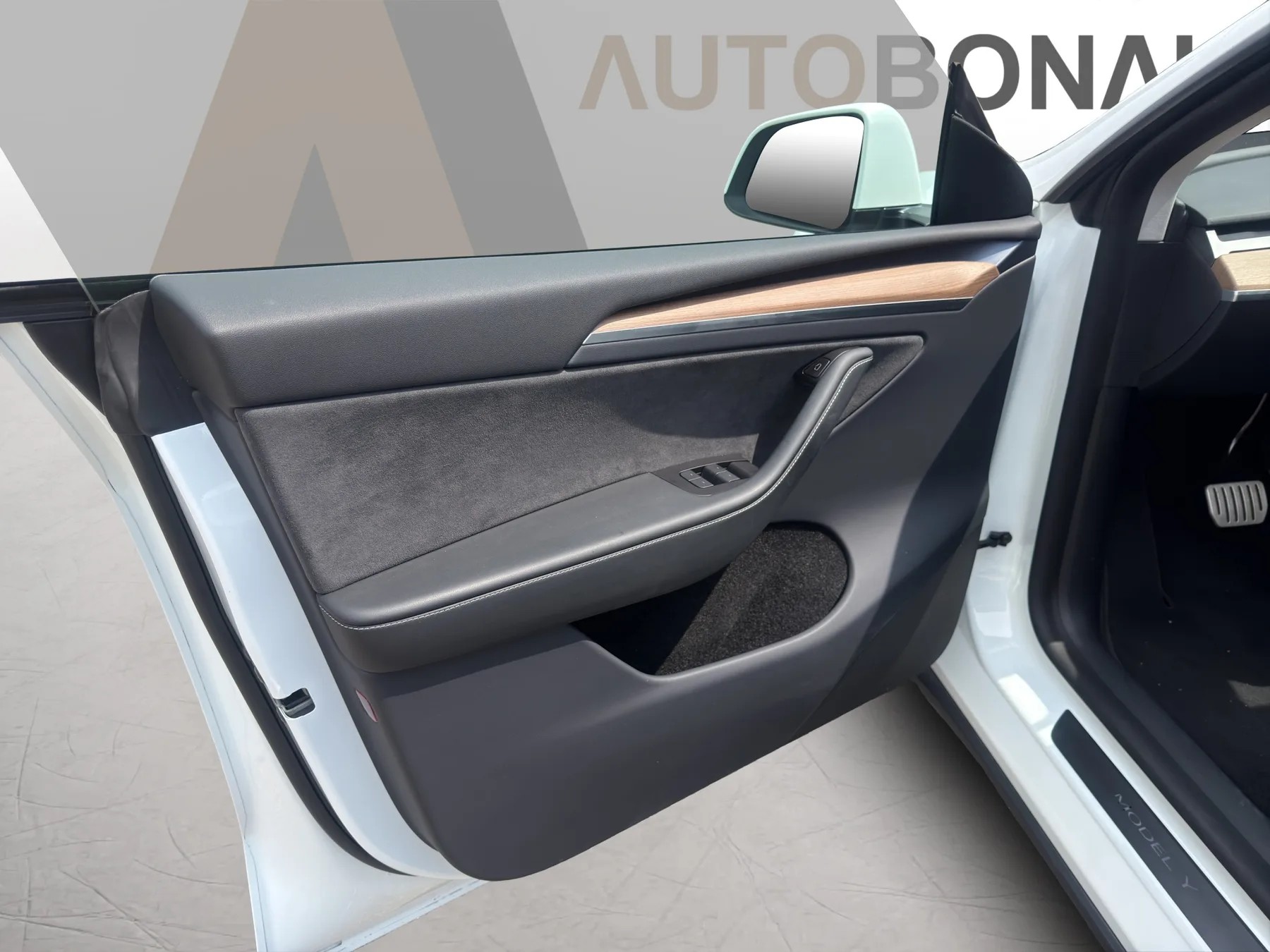 TESLA Model Y Performance D SOH 95.1%-image-10