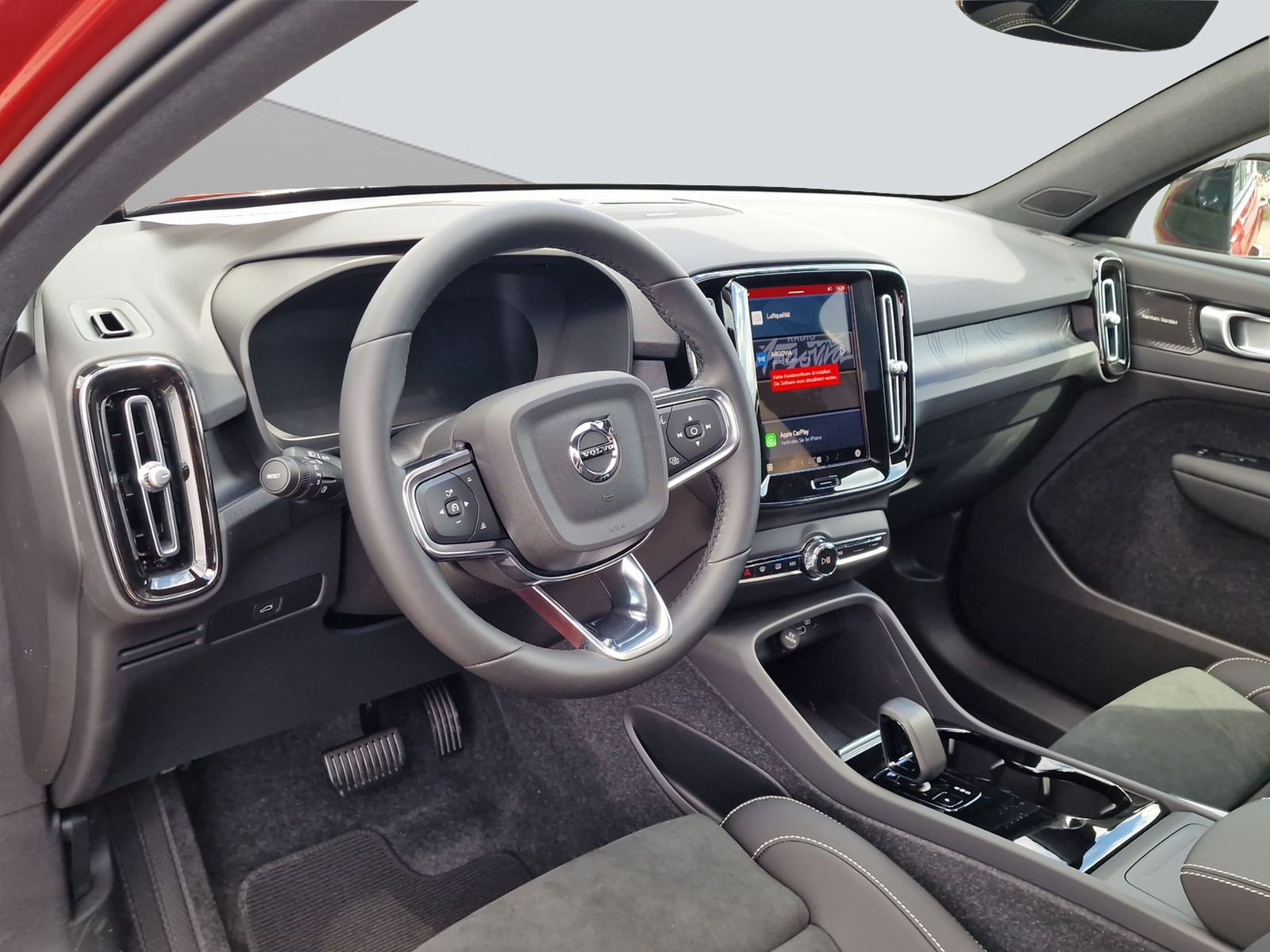 VOLVO C40 P6 Recharge Ultimate-image-9