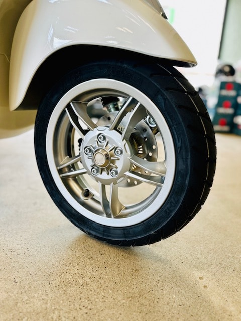 PIAGGIO Vespa 125 Primavera-image-7