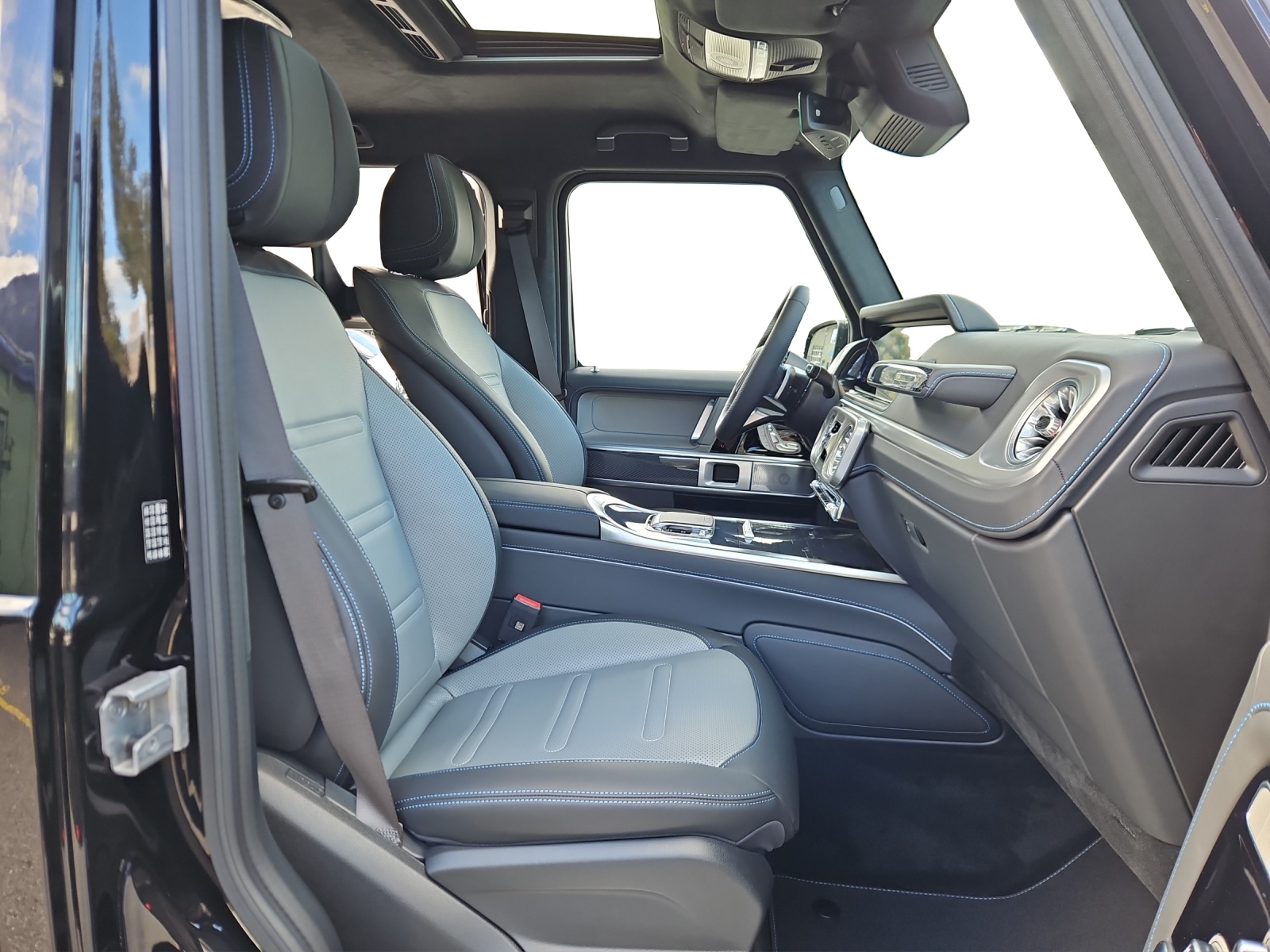 MERCEDES-BENZ G 580 EQ 116kWh-image-16