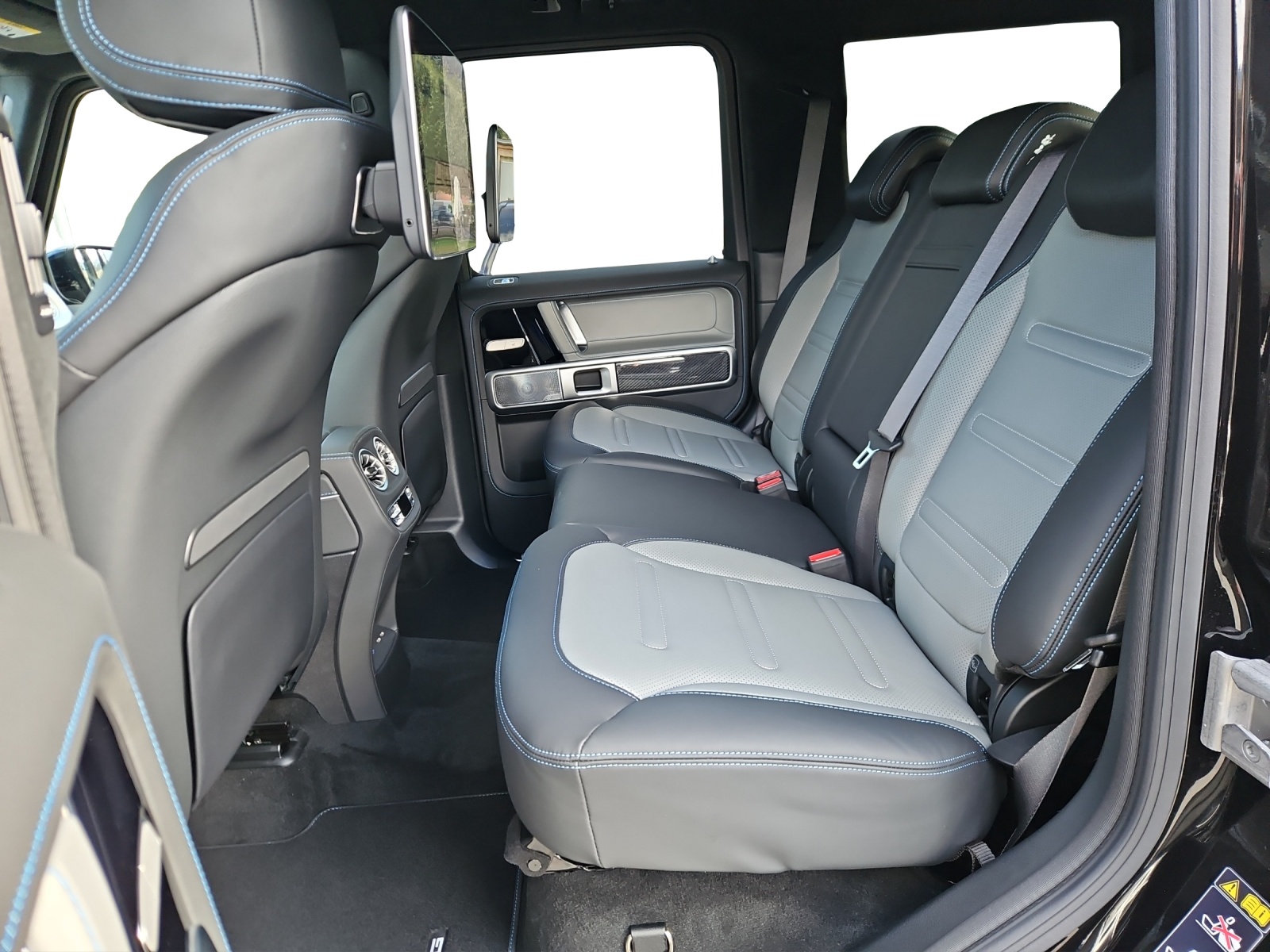 MERCEDES-BENZ G 580 EQ 116kWh-image-17