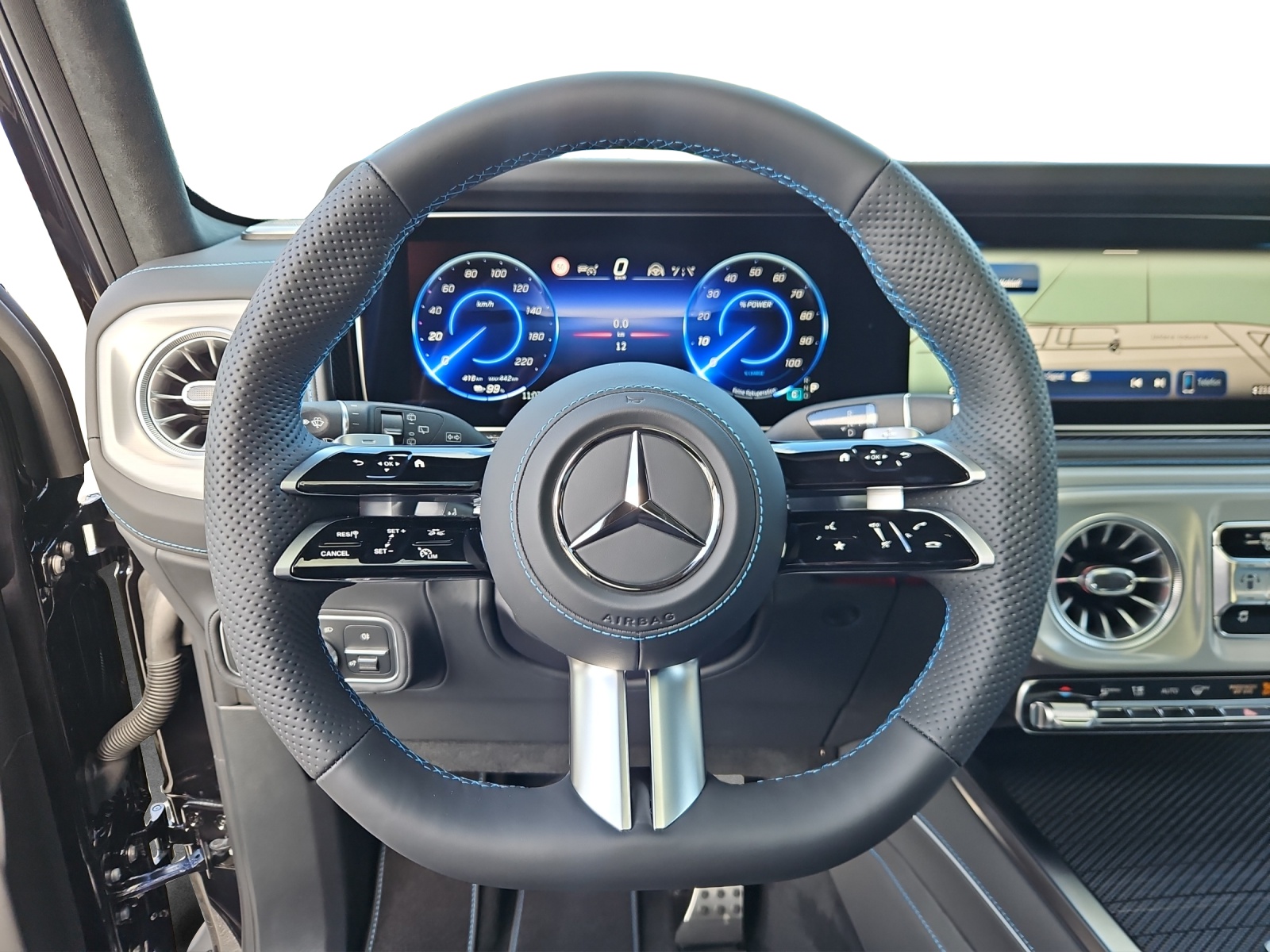 MERCEDES-BENZ G 580 EQ 116kWh-image-10