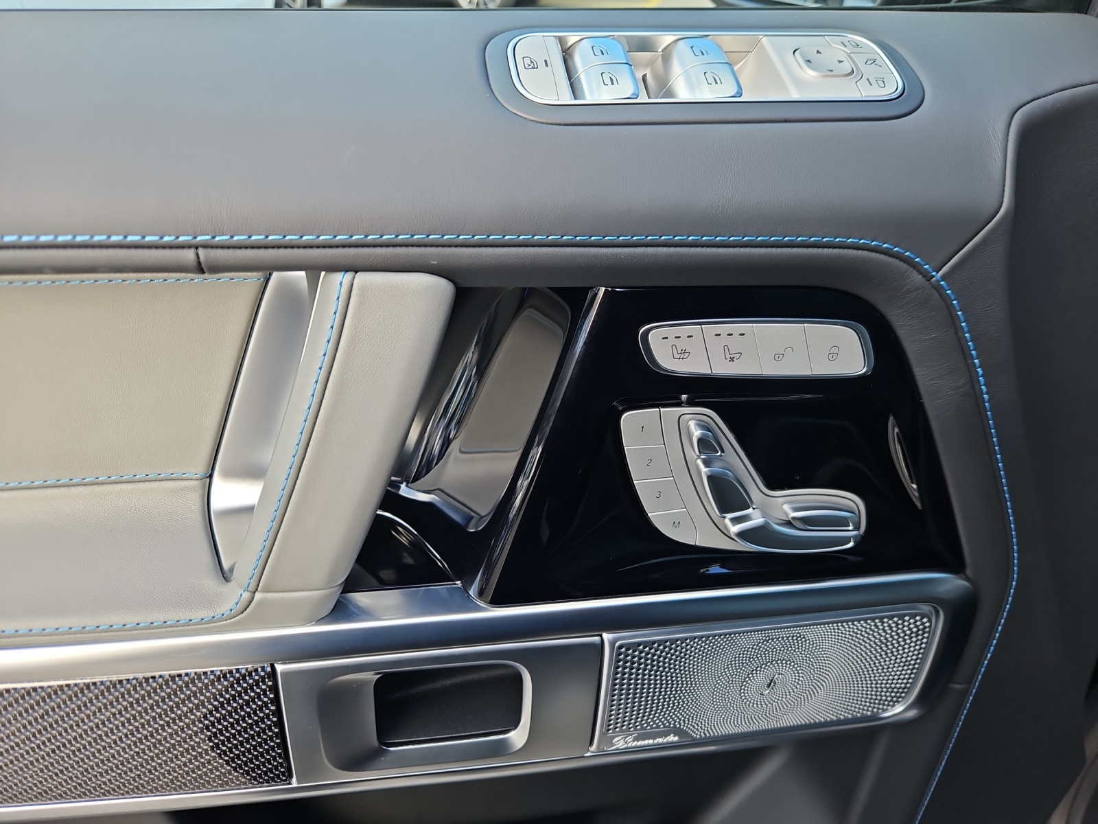 MERCEDES-BENZ G 580 EQ 116kWh-image-12
