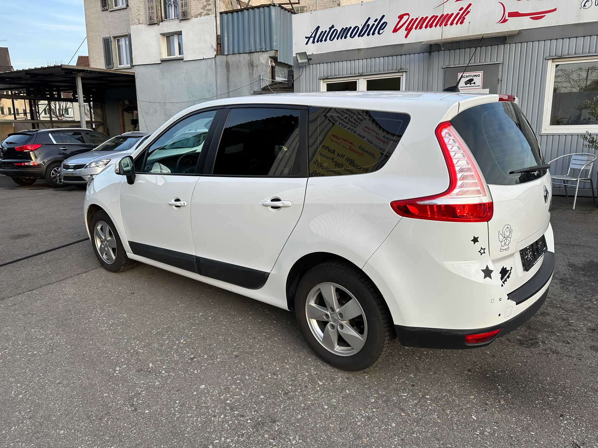 RENAULT Grand Scénic 1.5 dCi Dynamique EDC-image-4