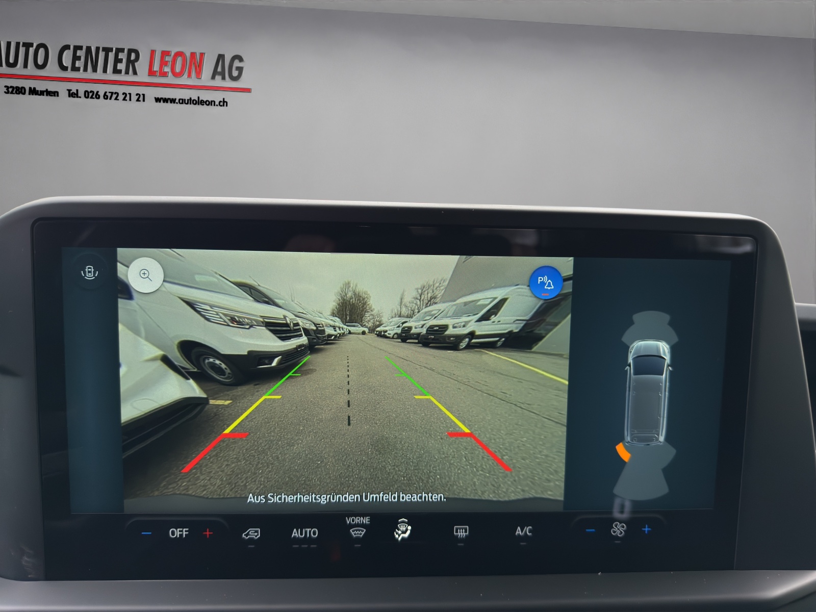 FORD Transit Custom Combi 320 L2H1 Trend Automat-image-19