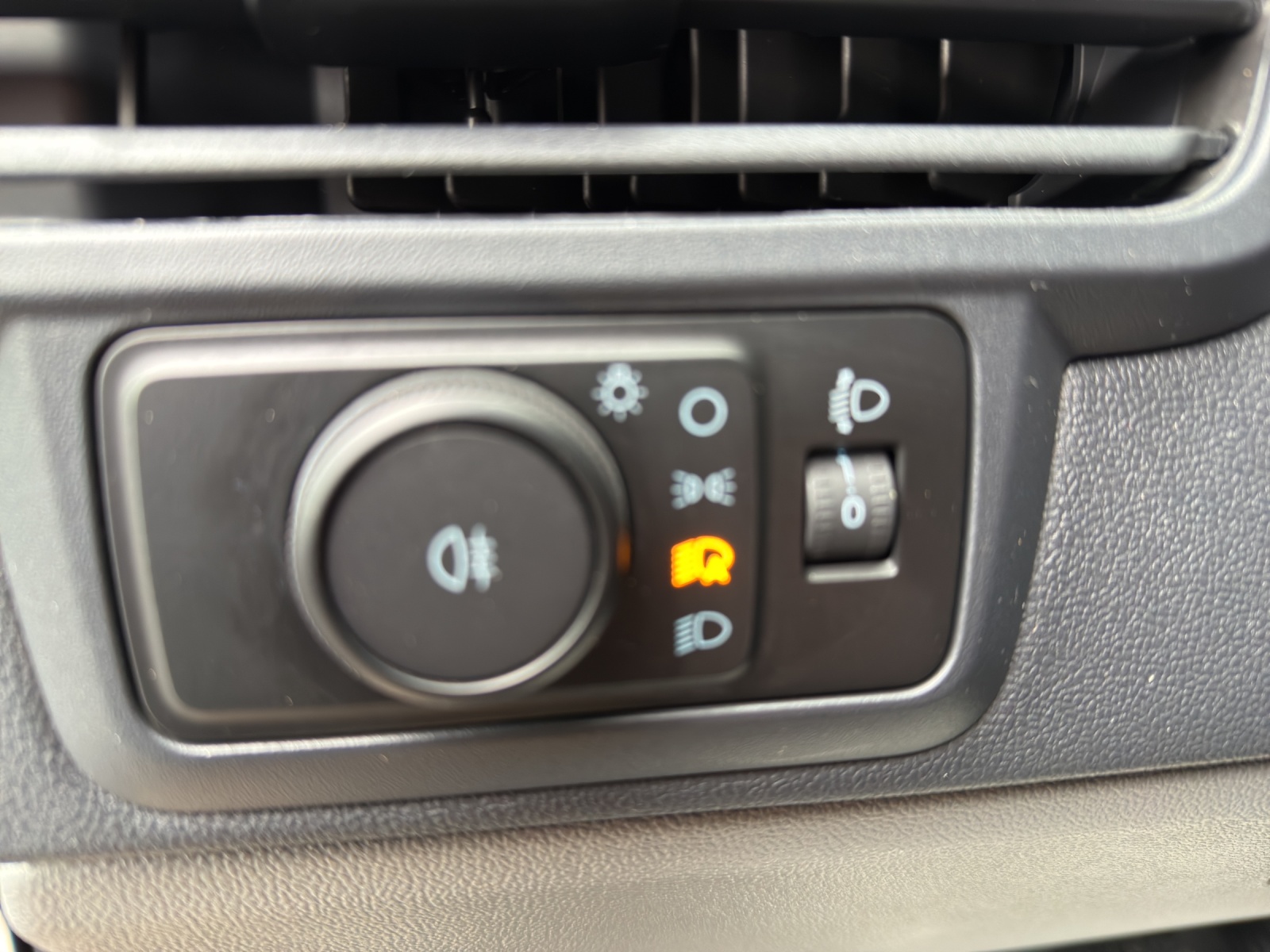 FORD Transit Custom Combi 320 L2H1 Trend Automat-image-22