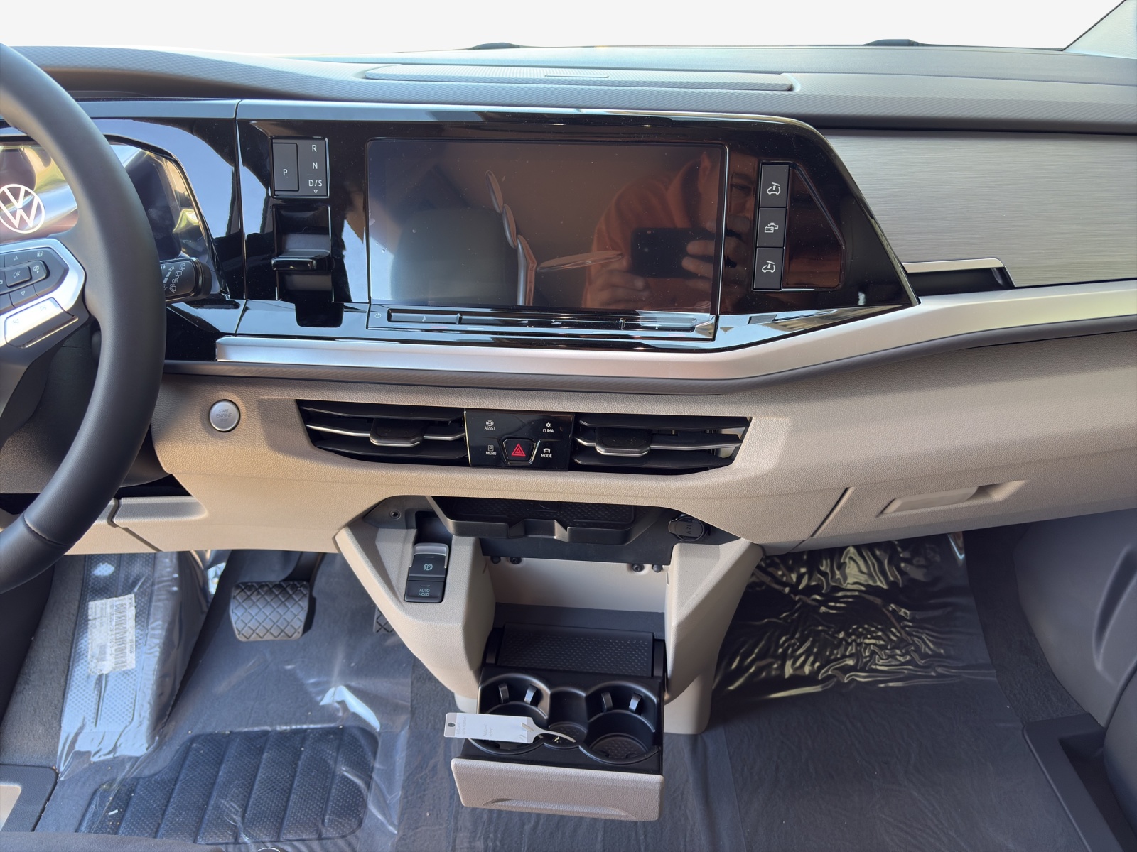 VW California eHybrid Ocean 4Motion-image-10