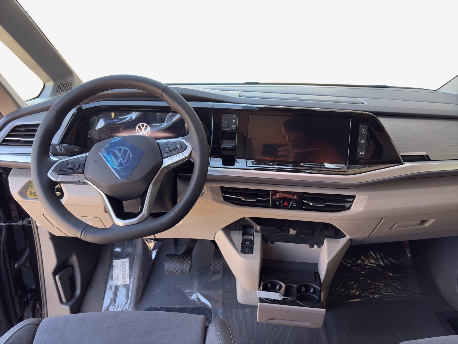 VW California eHybrid Ocean 4Motion-image-8