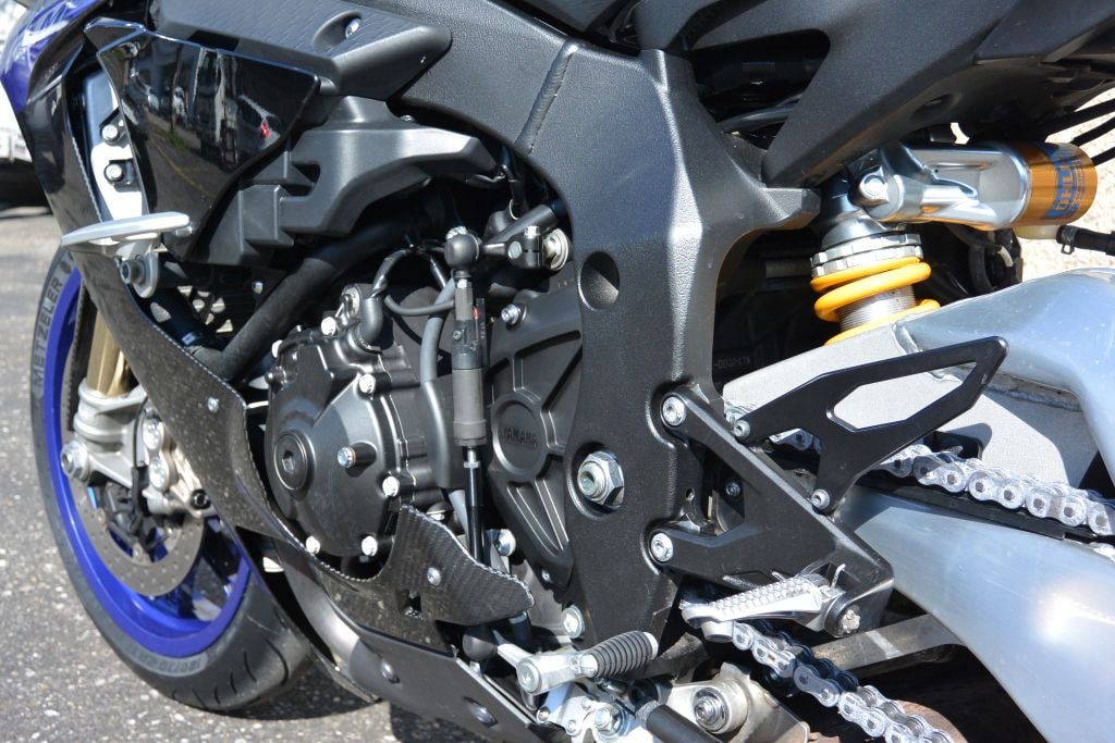 YAMAHA YZF-R1 M ABS-image-4