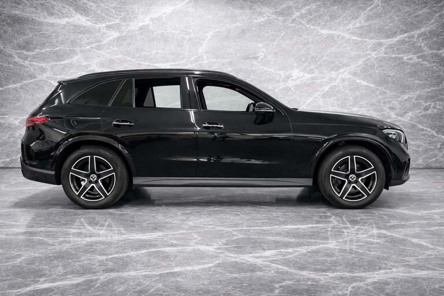 MERCEDES-BENZ GLC 400 e 4Matic 9G-Tronic-image-4