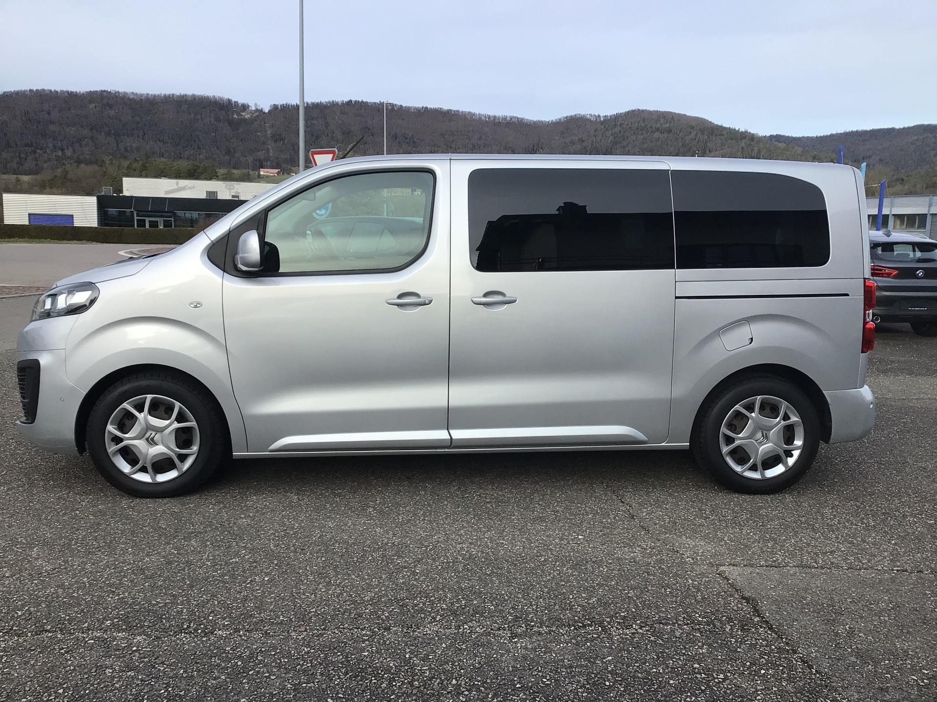 CITROEN Spacetourer 2.0 BlueHDi Feel M EAT-image-6
