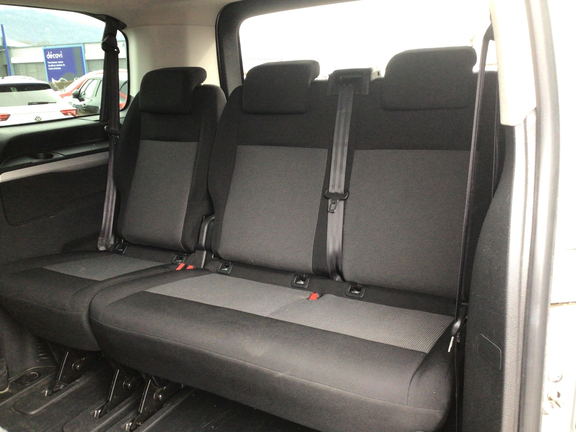 CITROEN Spacetourer 2.0 BlueHDi Feel M EAT-image-9