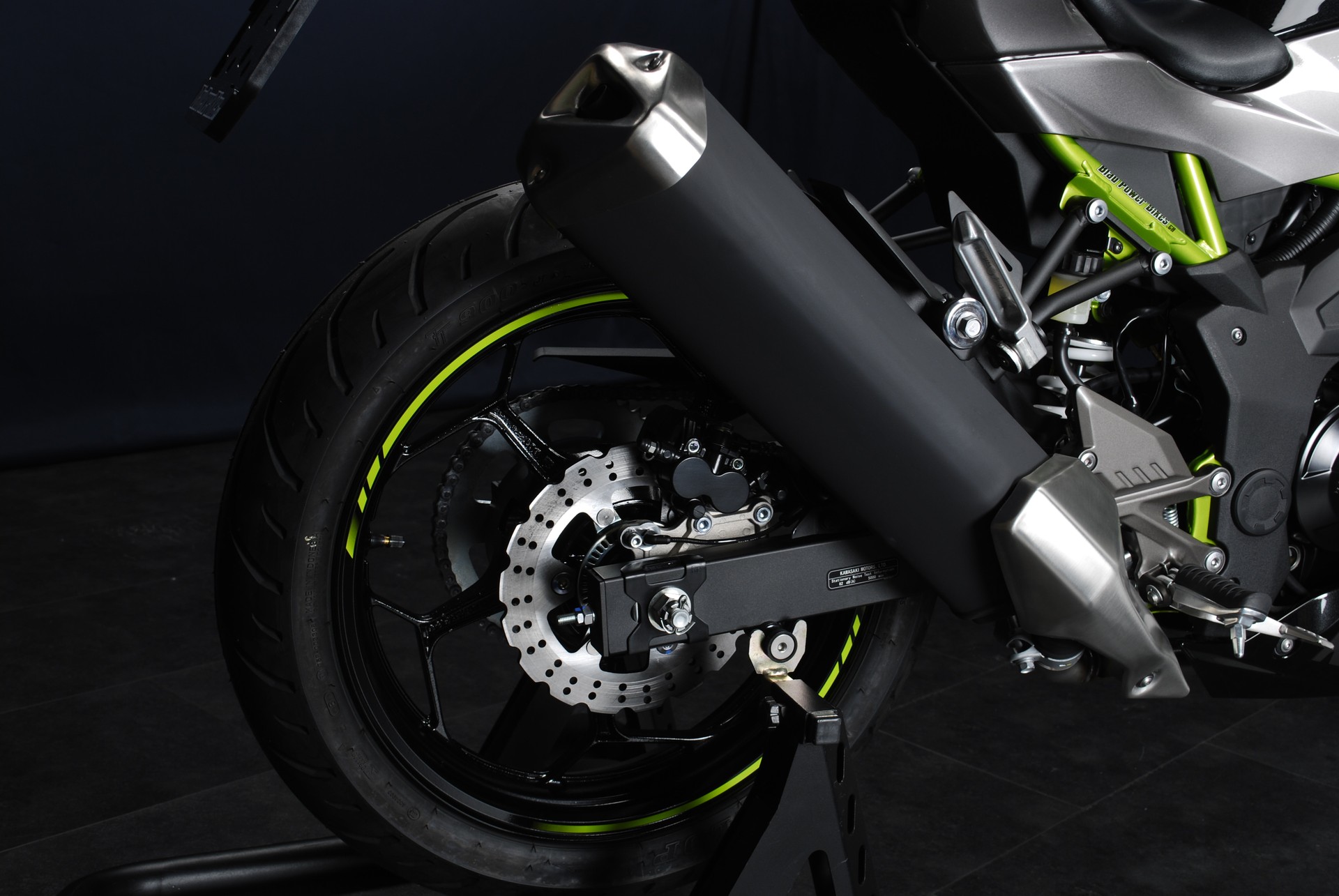 KAWASAKI NINJA 125 MY26-image-1