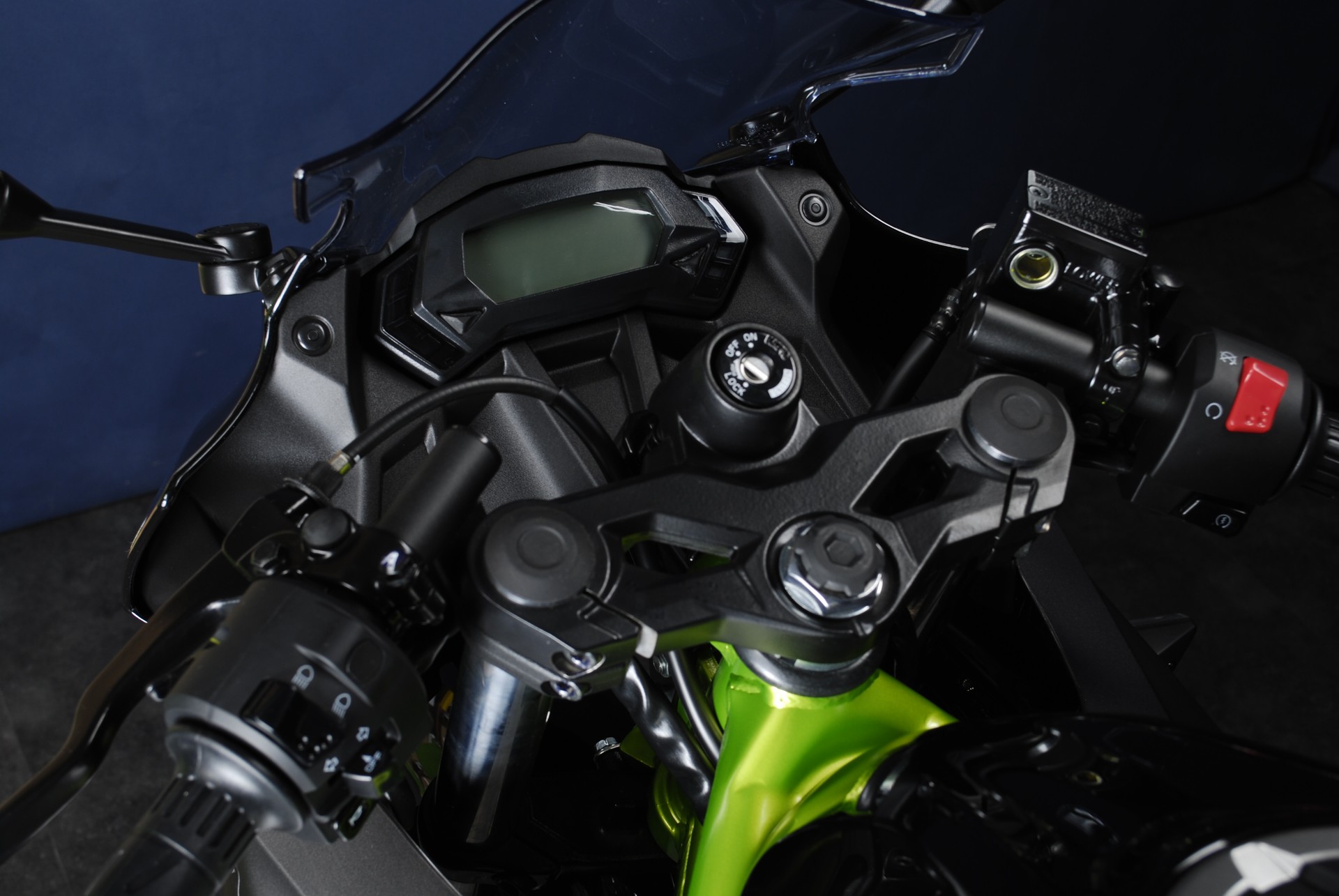 KAWASAKI NINJA 125 MY26-image-14