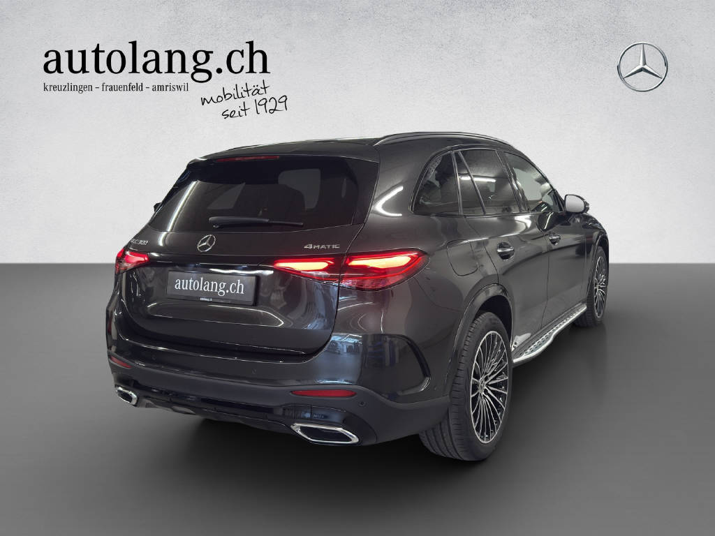 MERCEDES-BENZ GLC 300 AMG Line 4Matic-showroom-element-3
