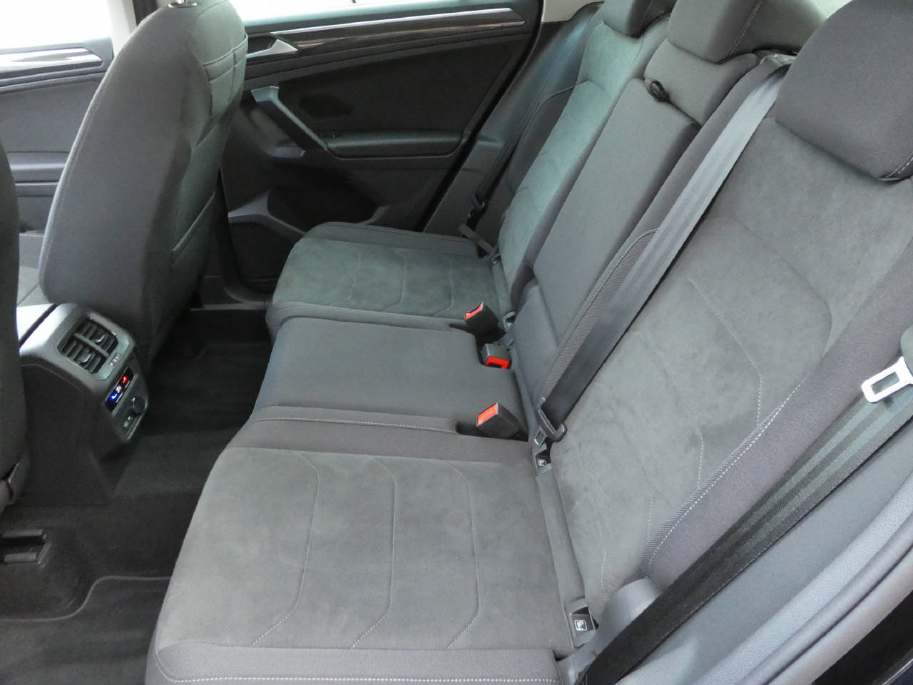 VW Tiguan 1.5 TSI Life DSG 2WD-image-11