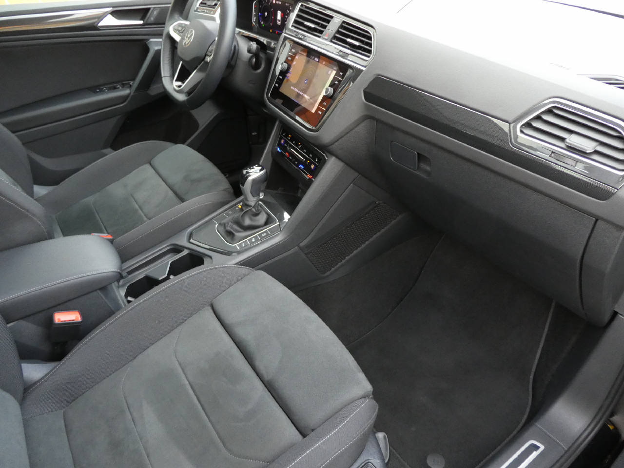 VW Tiguan 1.5 TSI Life DSG 2WD-image-10