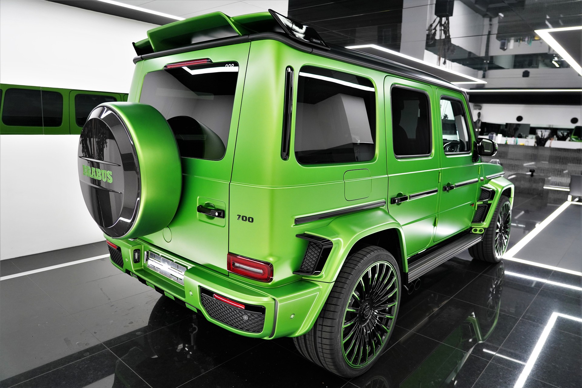 MERCEDES-BENZ G 63 AMG BRABUS WideStar 700-showroom-element-3
