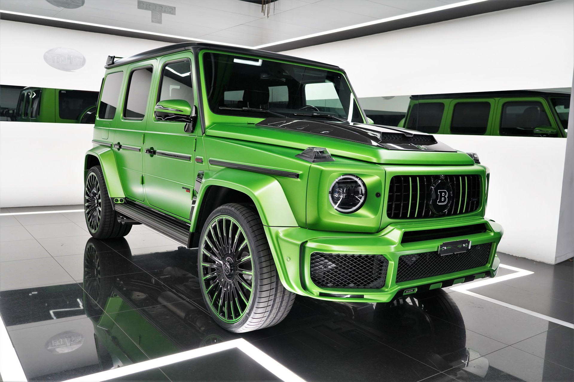 MERCEDES-BENZ G 63 AMG BRABUS WideStar 700-showroom-element-1