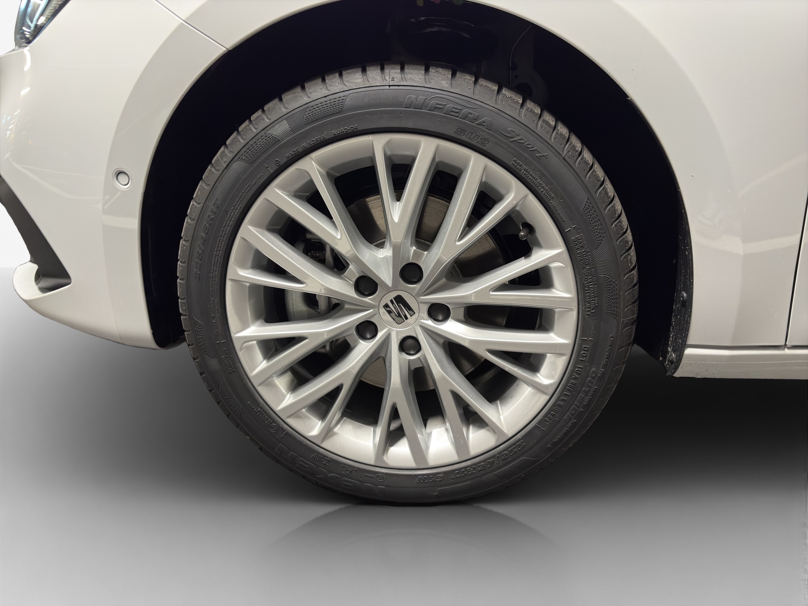 SEAT Leon ST 1.5 eHybrid pHEV DSG Business Edition-image-14