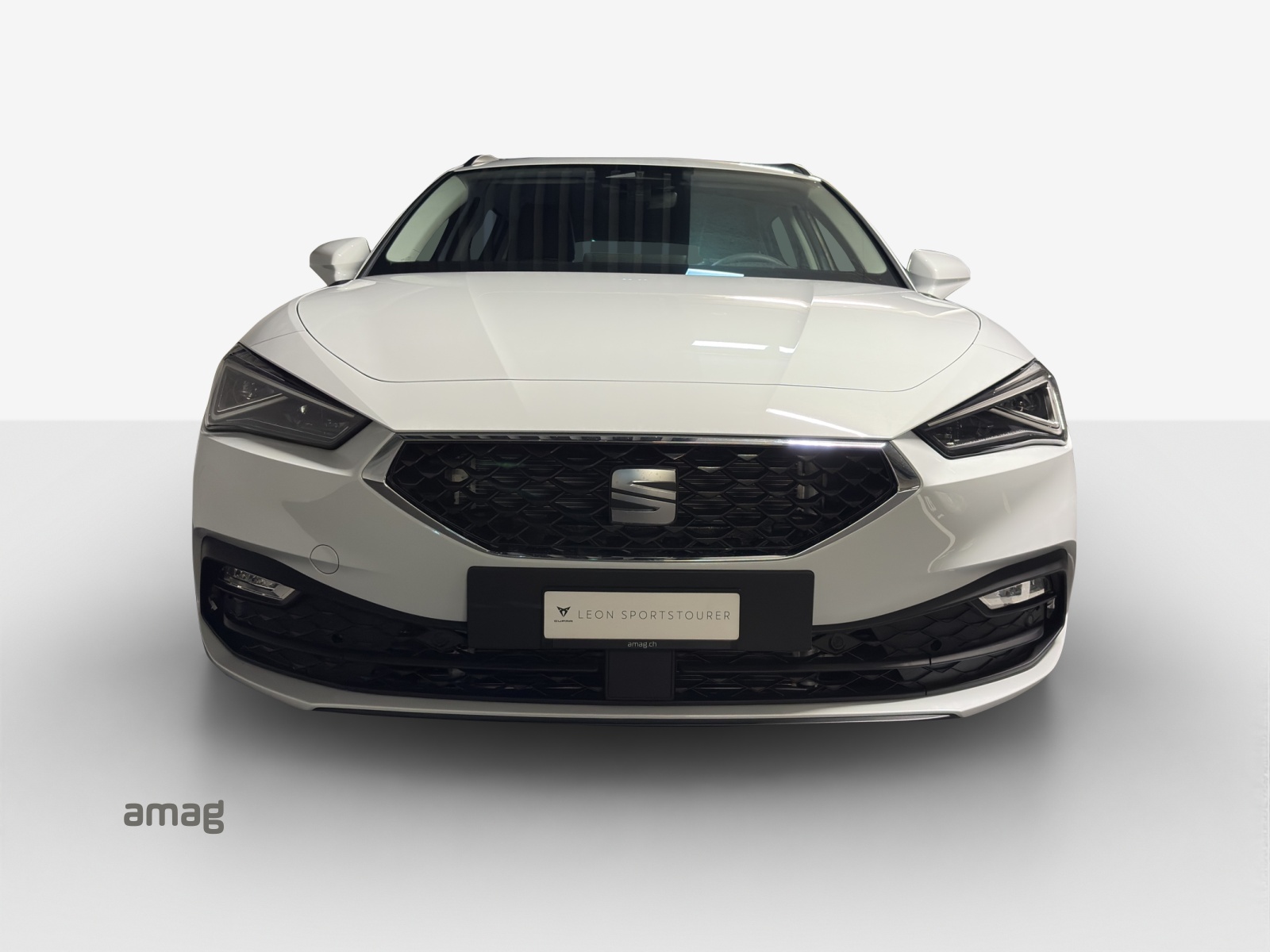SEAT Leon ST 1.5 eHybrid pHEV DSG Business Edition-image-6