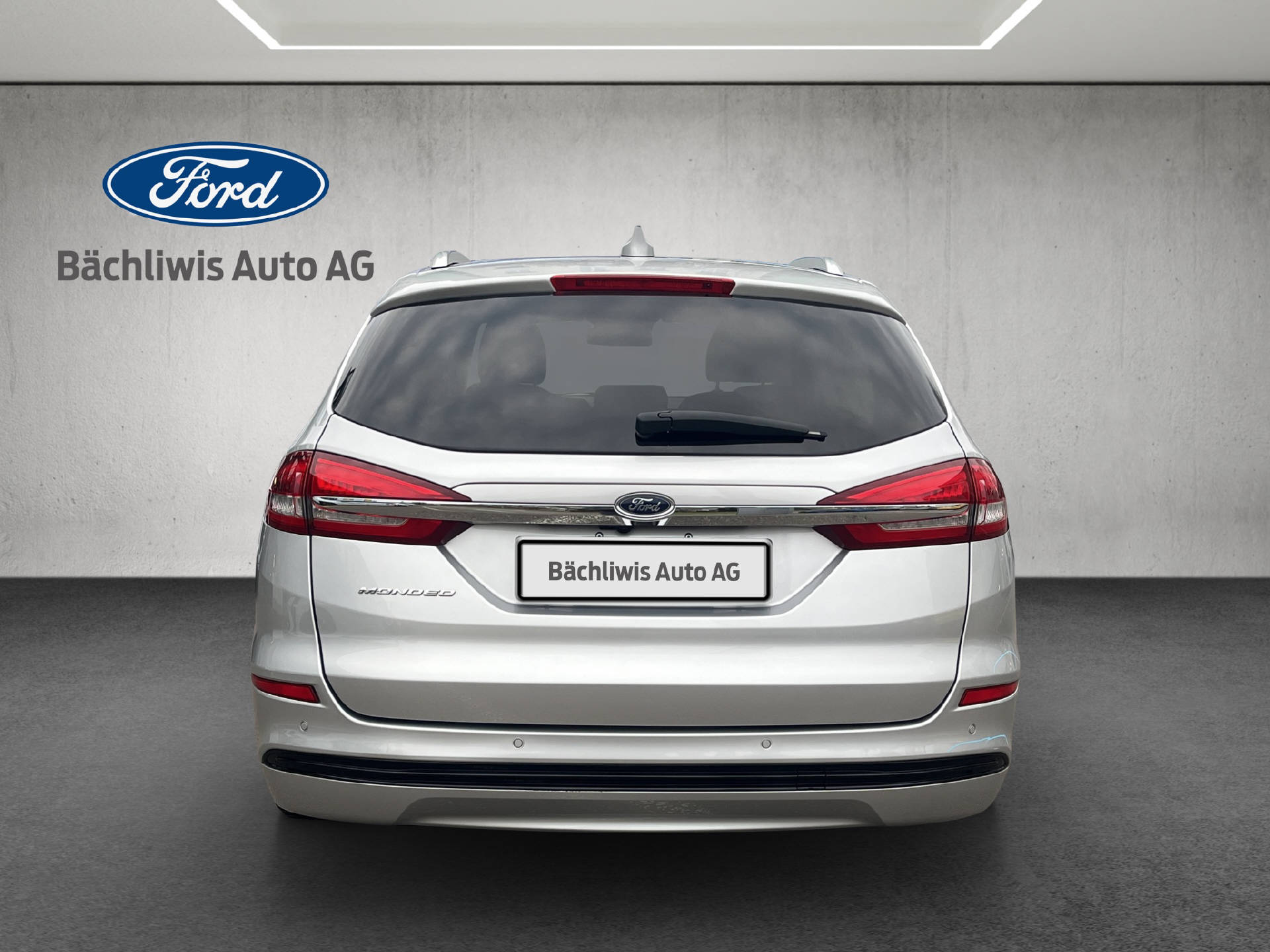 FORD Mondeo Station Wagon 2.0 HEV 187 Titanium-showroom-element-3