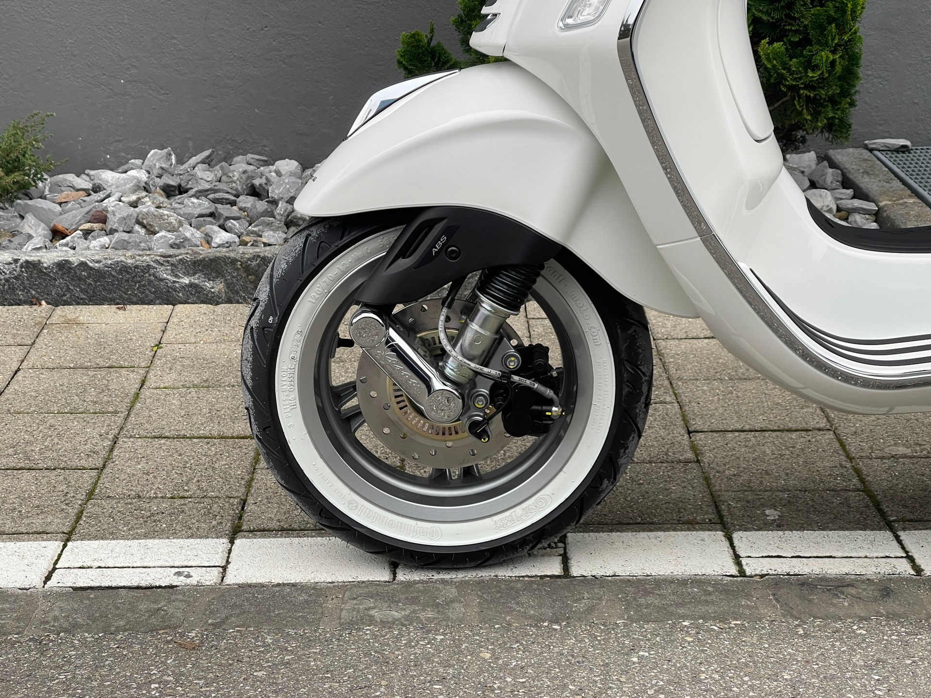 PIAGGIO Vespa 125 Primavera E5+-image-8