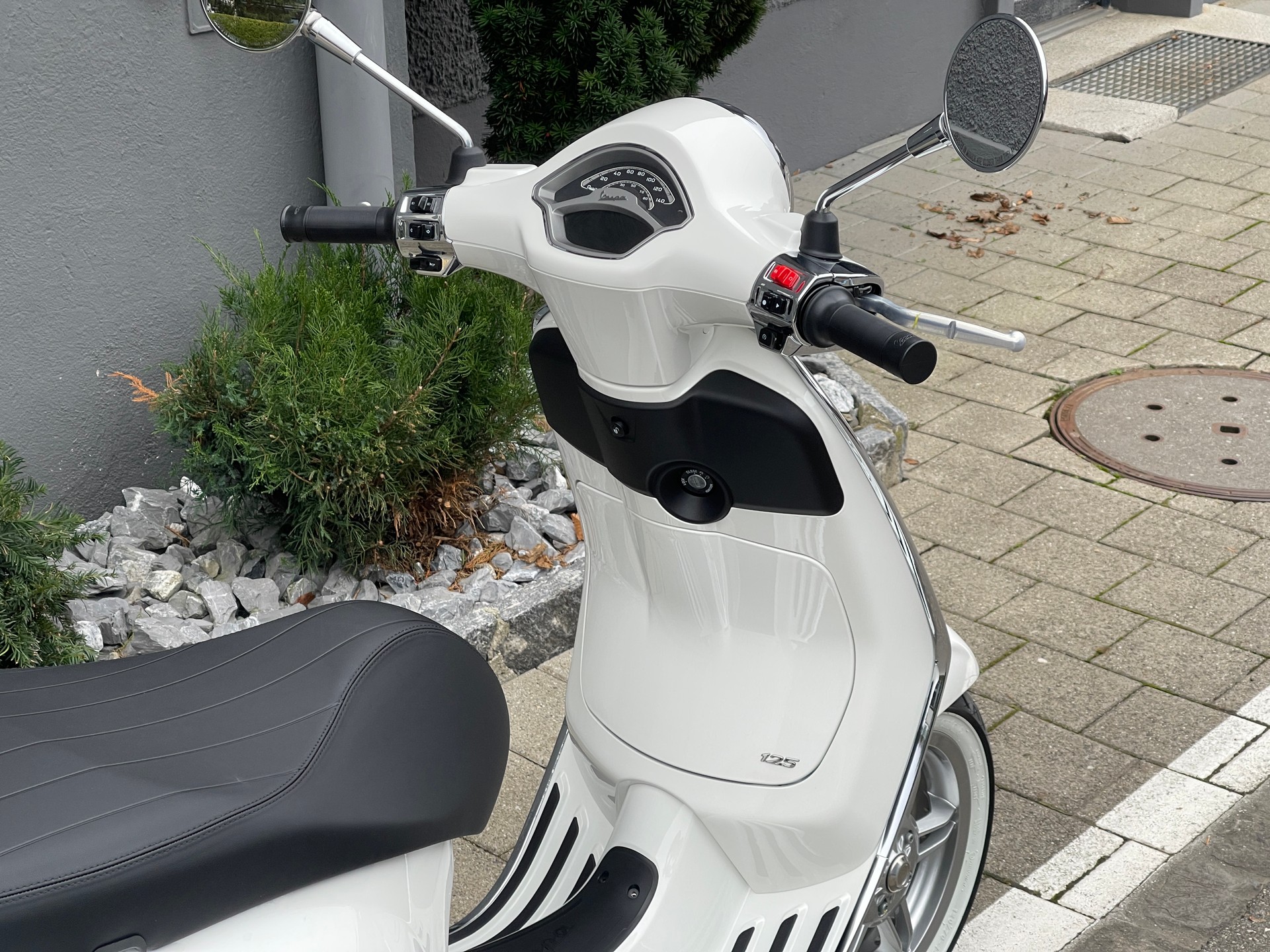 PIAGGIO Vespa 125 Primavera E5+-image-11