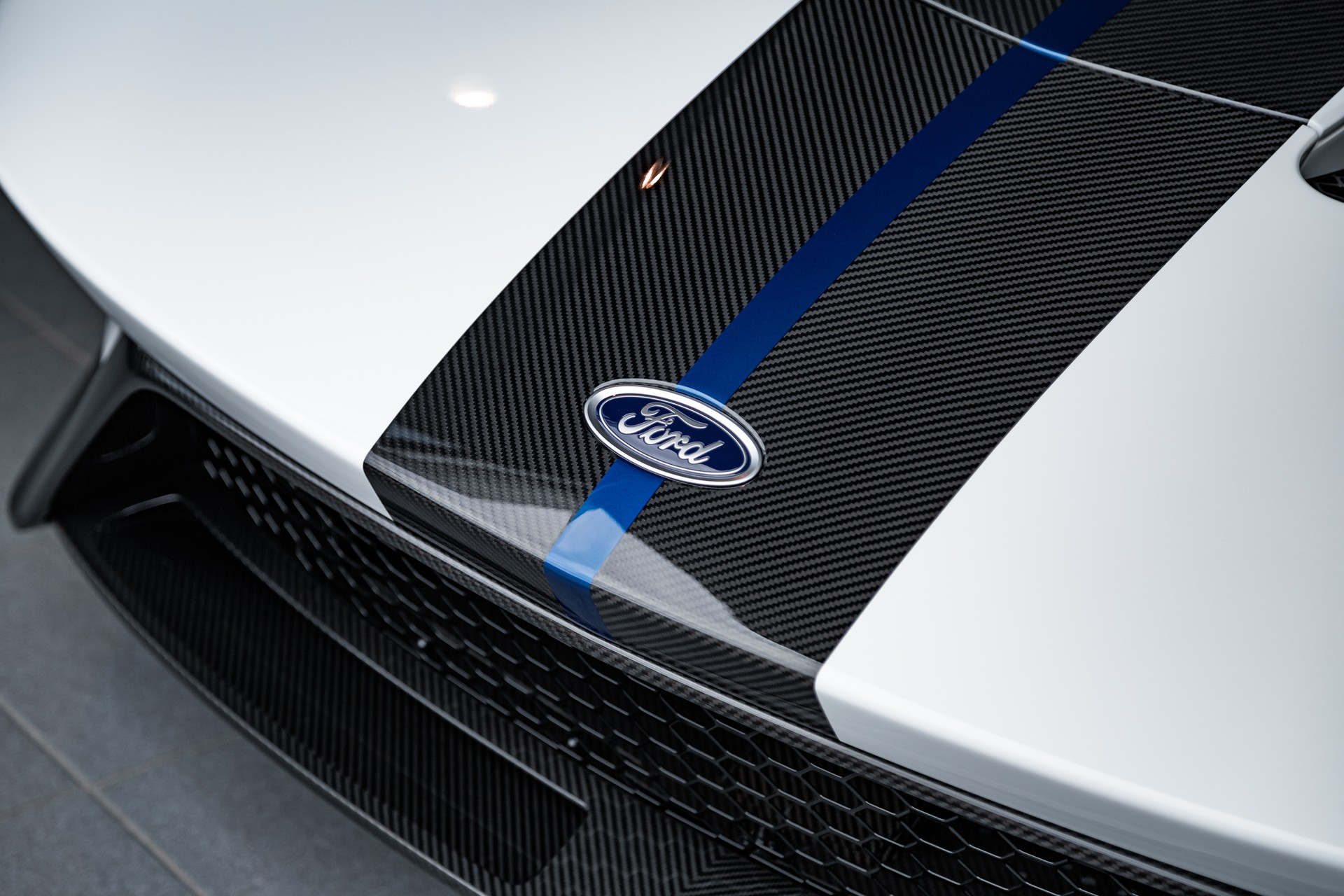 FORD GT Carbon Series-showroom-element-2