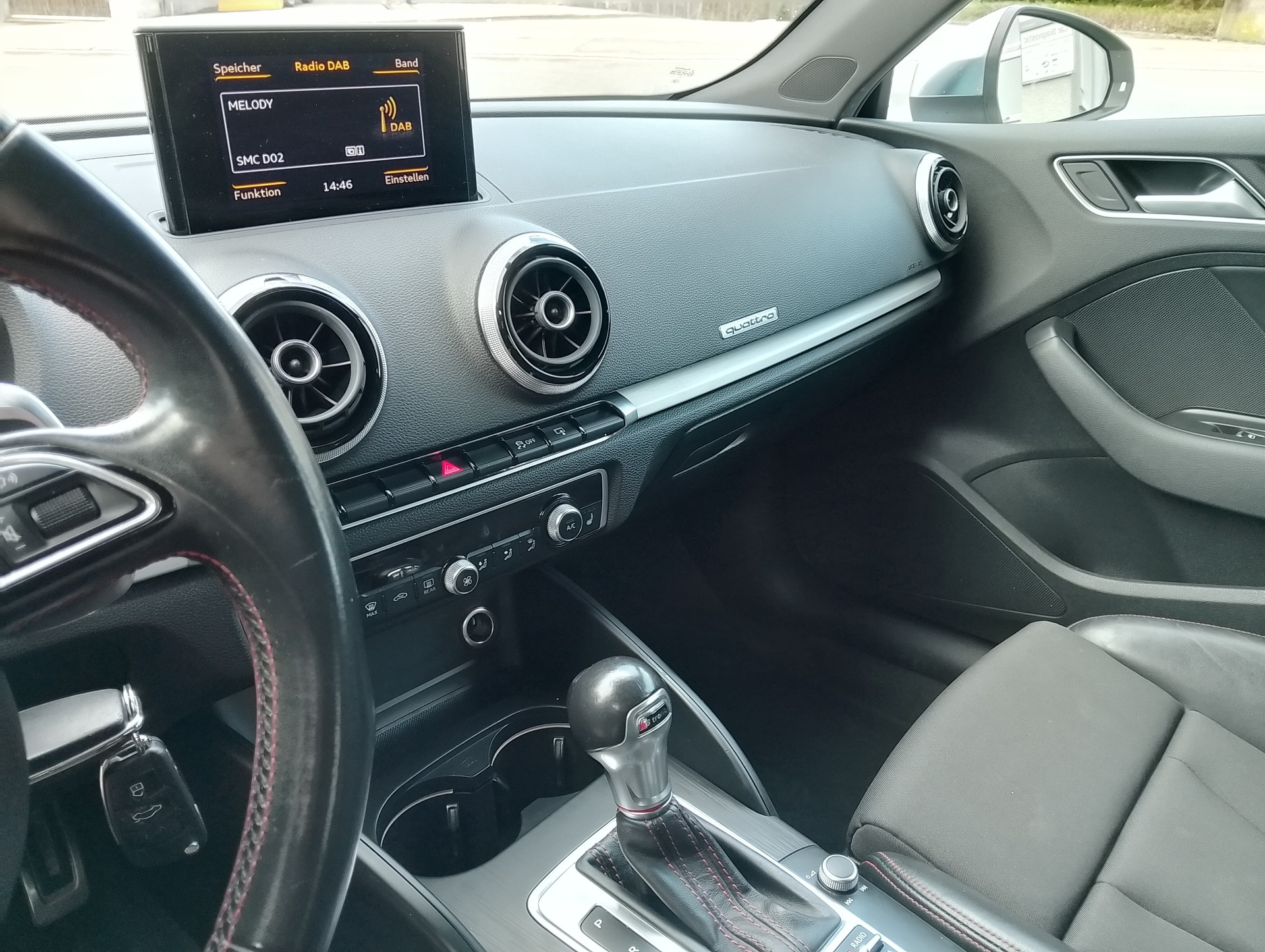 AUDI S3 Sportback 2.0 TFSI quattro S-tronic-image-13