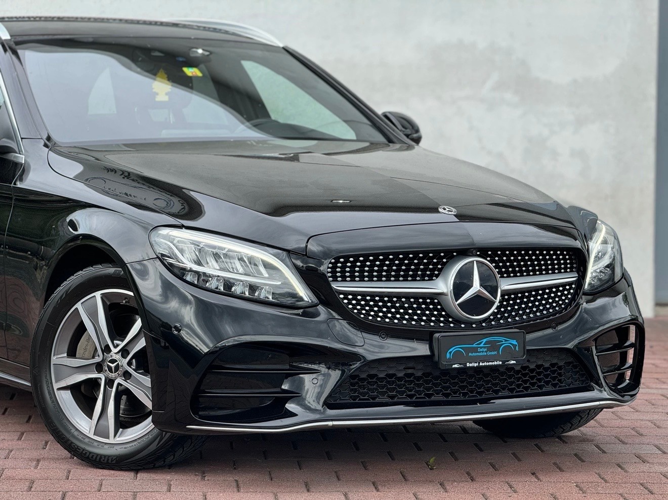 MERCEDES-BENZ C 220 d AMG Line 9G-Tronic-showroom-element-3