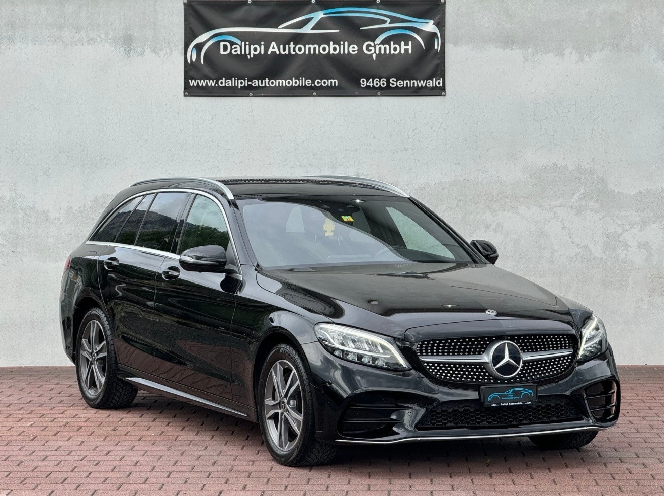 MERCEDES-BENZ C 220 d AMG Line 9G-Tronic-showroom-element-2