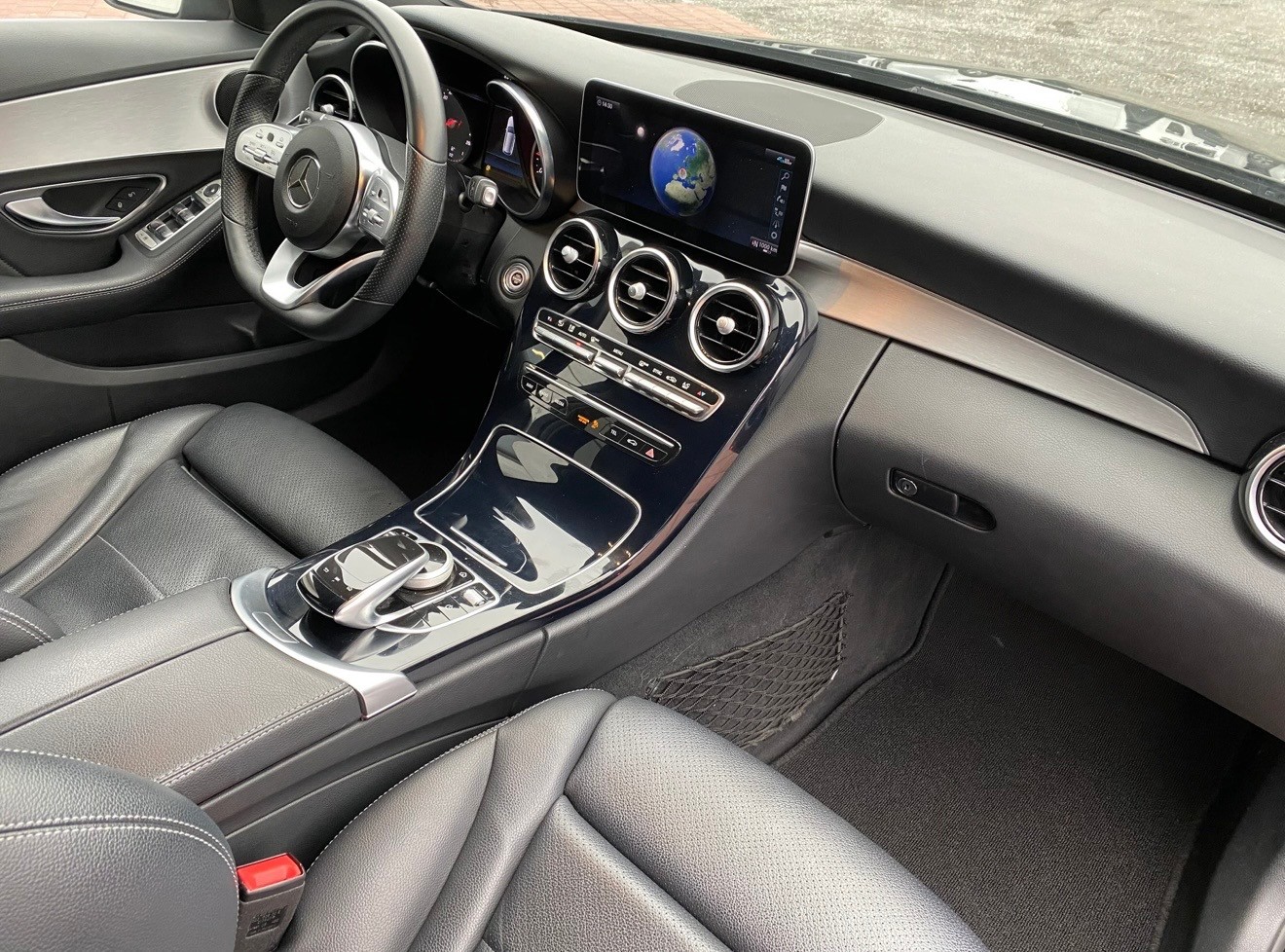MERCEDES-BENZ C 220 d AMG Line 9G-Tronic-image-8