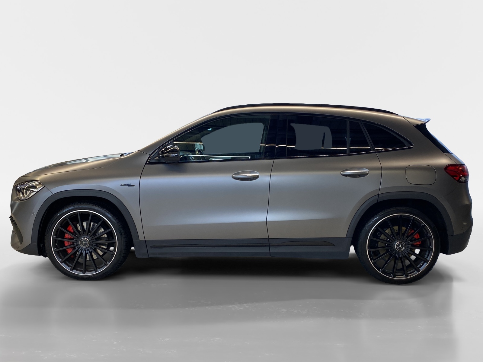 MERCEDES-BENZ GLA 35 AMG 4MATIC-showroom-element-2