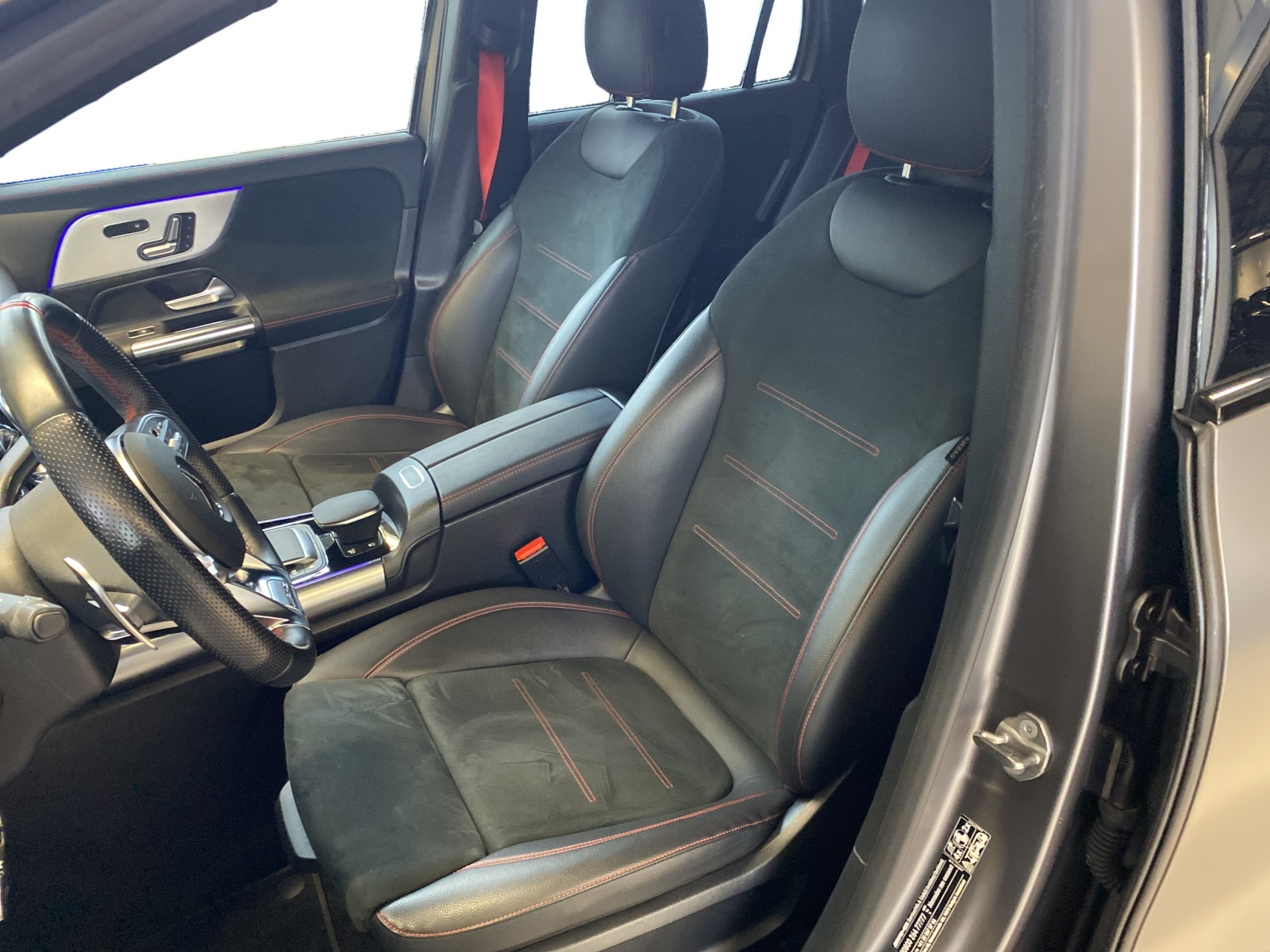 MERCEDES-BENZ GLA 35 AMG 4MATIC-image-6