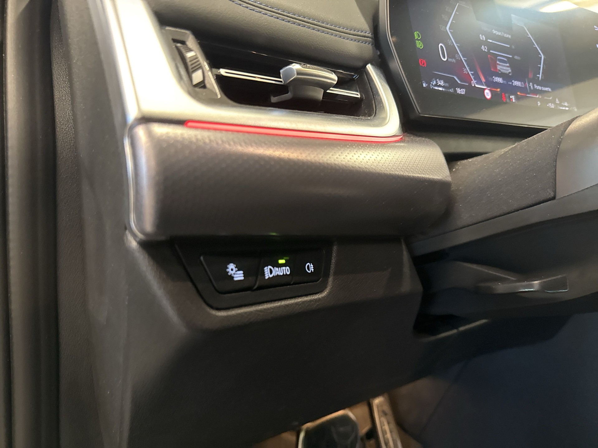 BMW 225e xDrive Active Tourer M Sport-image-19