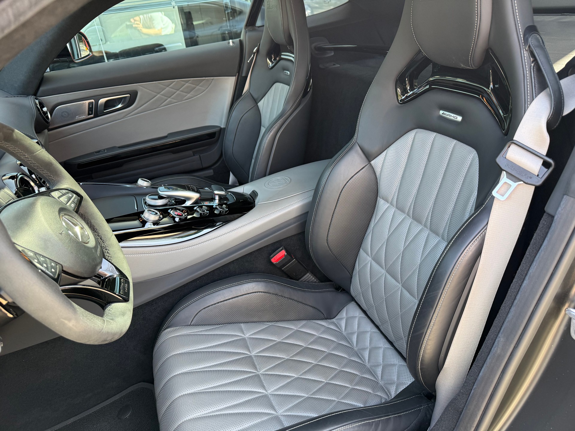MERCEDES-BENZ AMG GT C Edition 50 Speedshift DCT-image-9