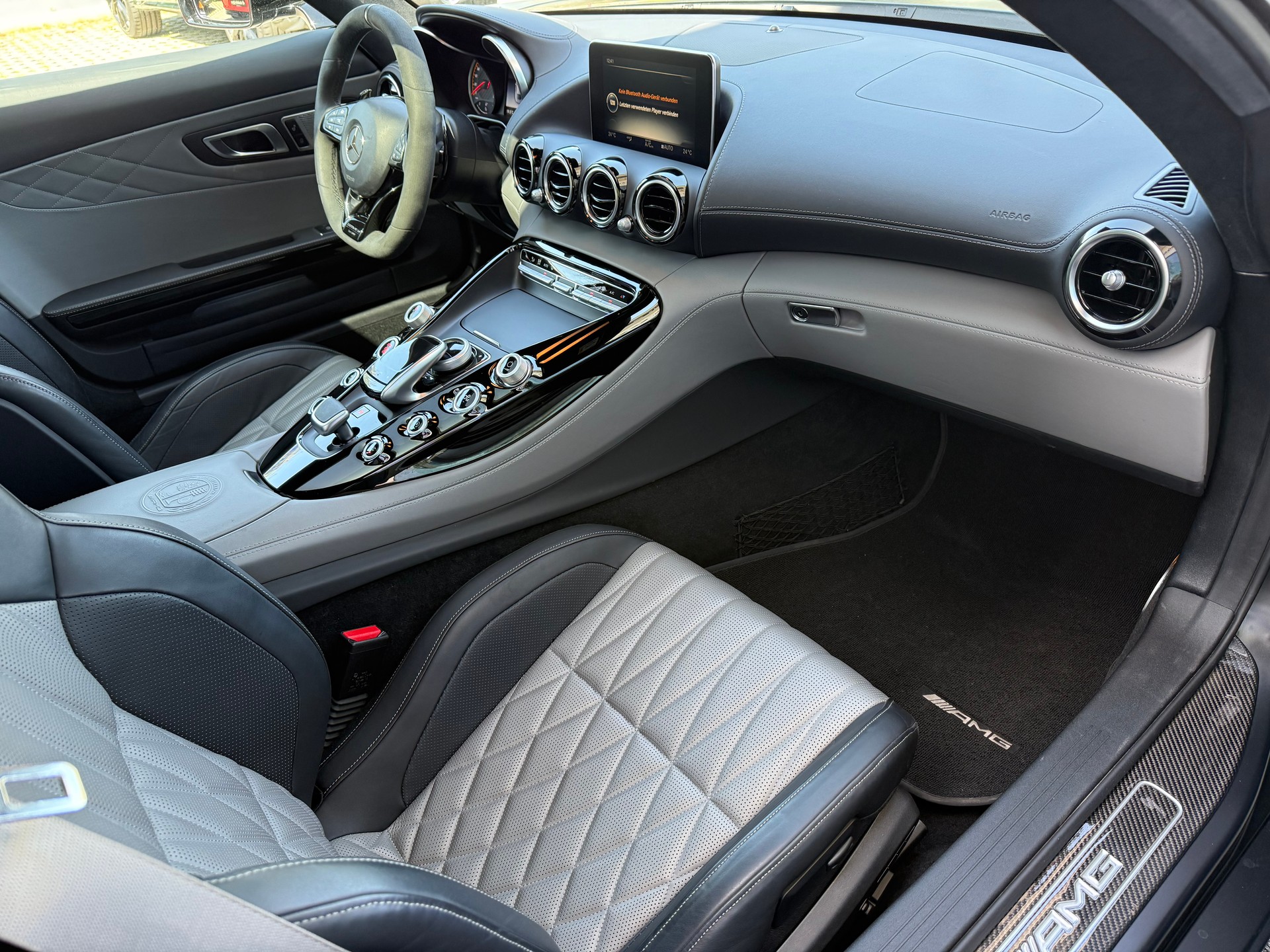 MERCEDES-BENZ AMG GT C Edition 50 Speedshift DCT-image-7