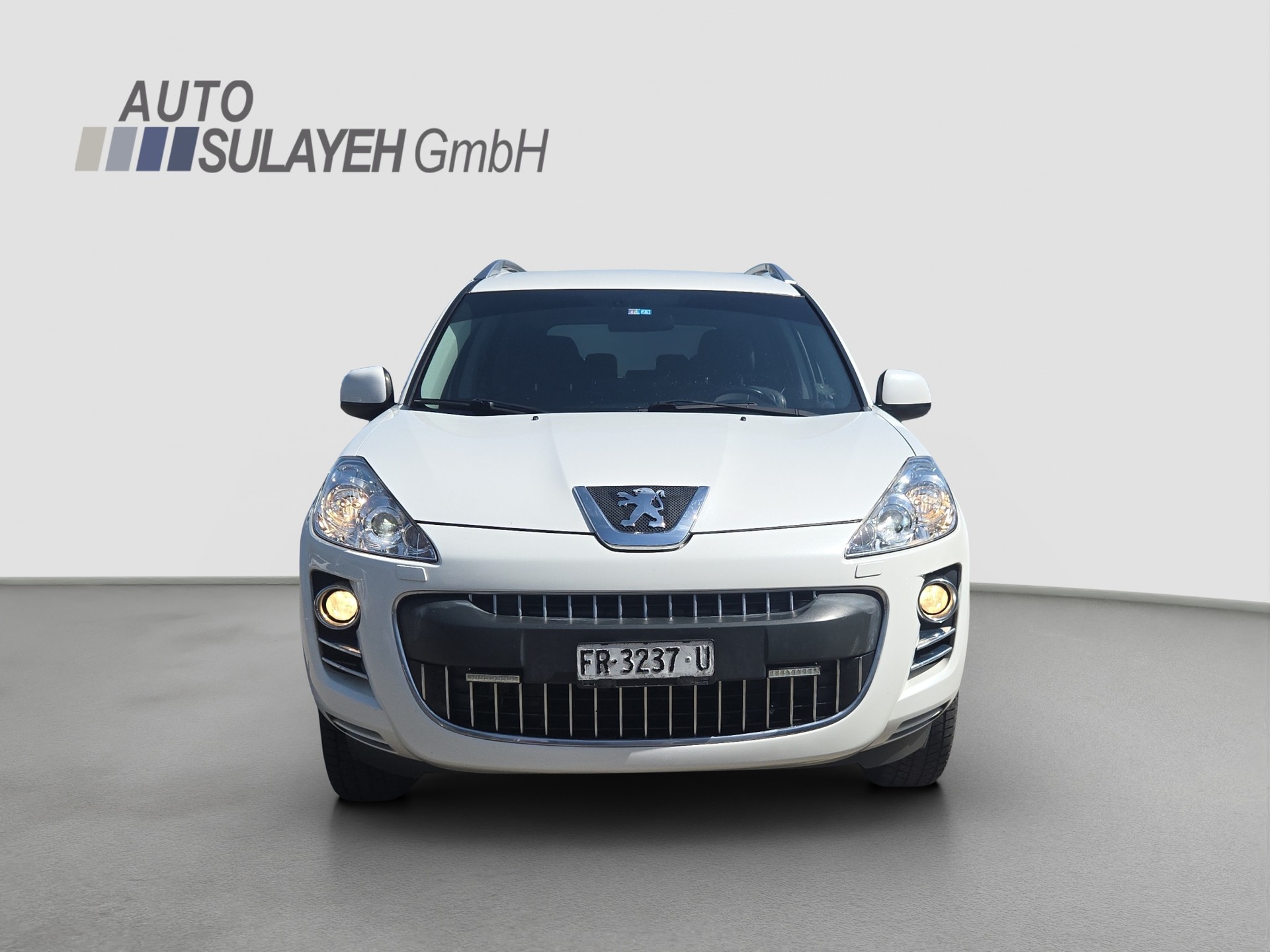 PEUGEOT 4007 2.2 HDi Platinum Edition DCS6-showroom-element-2